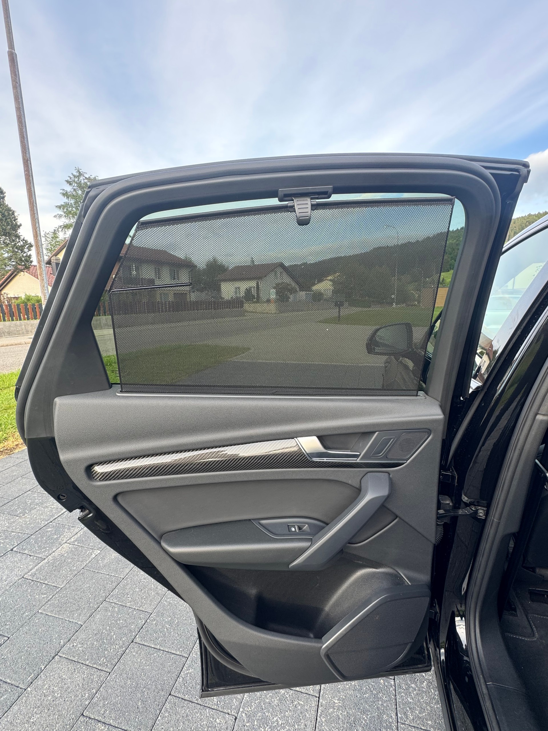 AUDI Q5 Sportback 45 TFSI S line quattro S-tronic-image-8