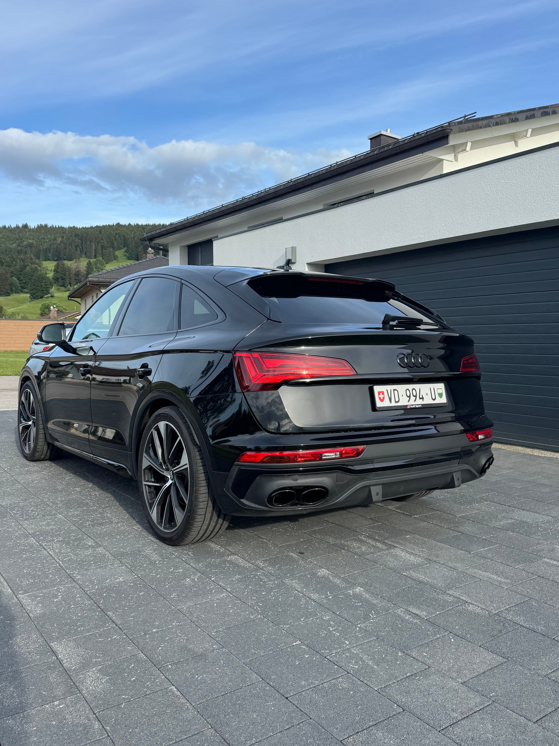 AUDI Q5 Sportback 45 TFSI S line quattro S-tronic-image-4