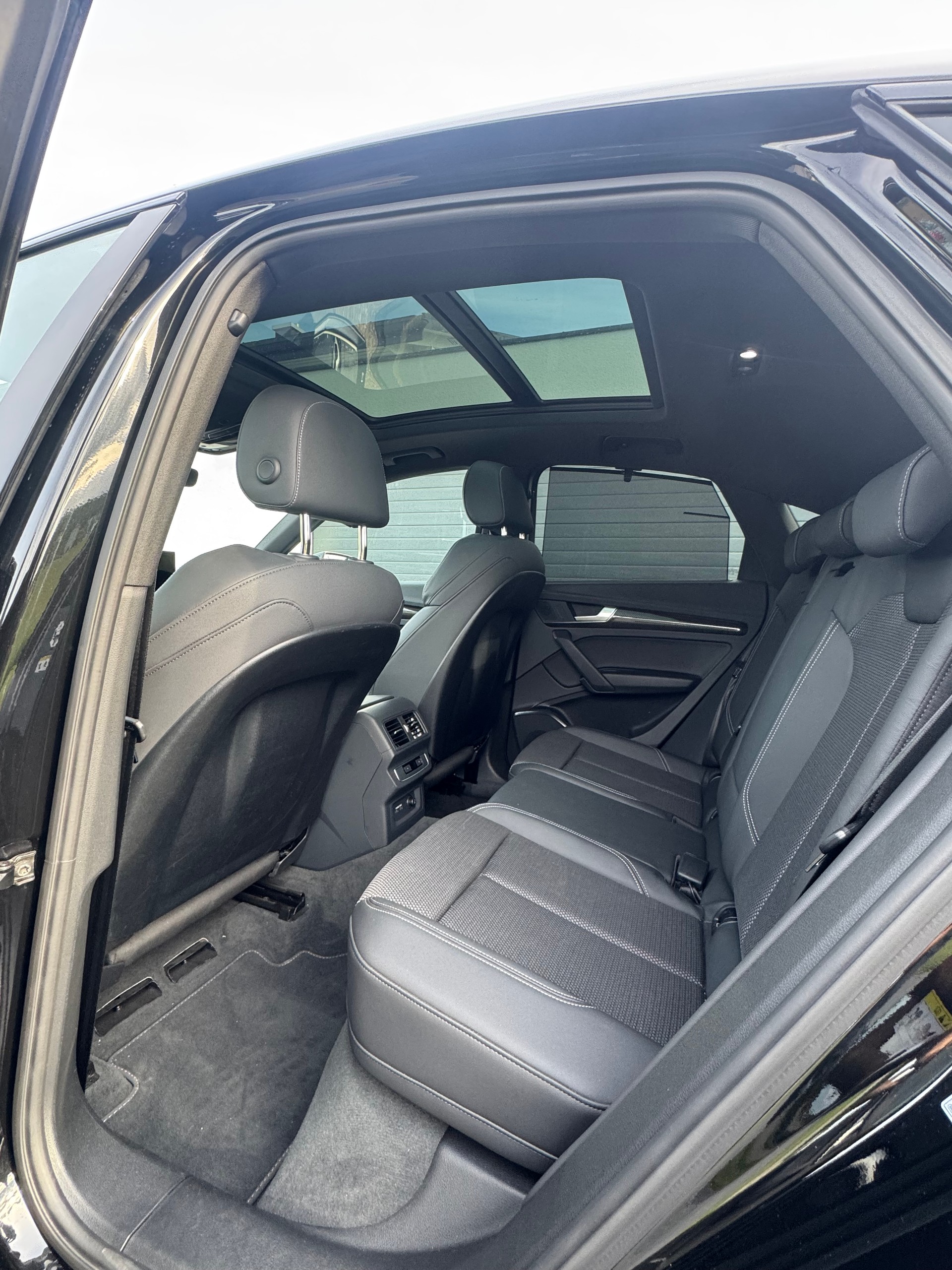 AUDI Q5 Sportback 45 TFSI S line quattro S-tronic-image-7