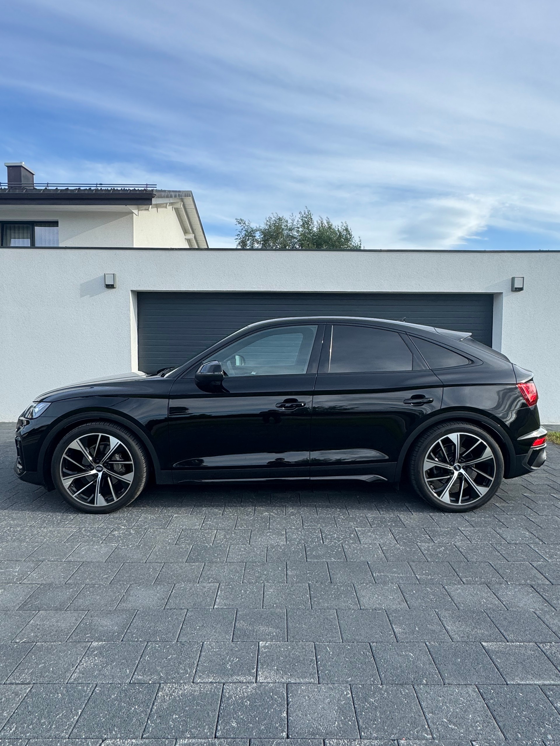 AUDI Q5 Sportback 45 TFSI S line quattro S-tronic-image-6
