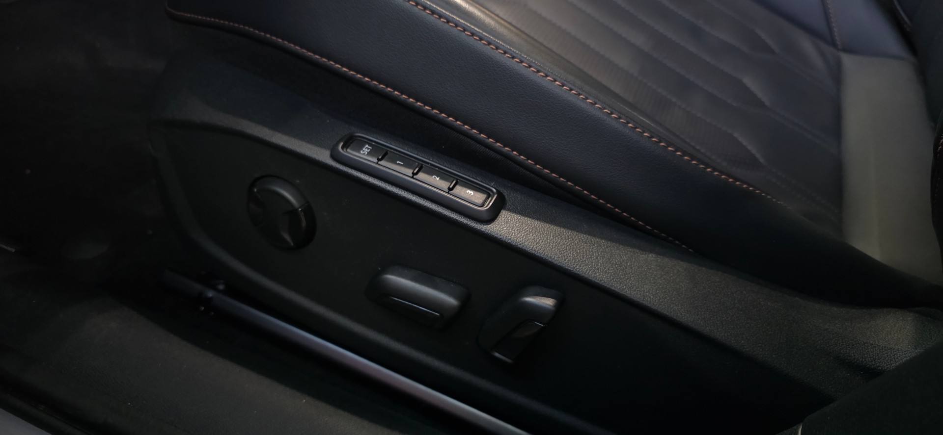 CUPRA Formentor 2.5TSI VZ5 4Drive DSG *ACC&LaneAssist*369°Kamera*Ambientebeleuchtung*AppleCarPlay&AndrioidAuto*-image-26