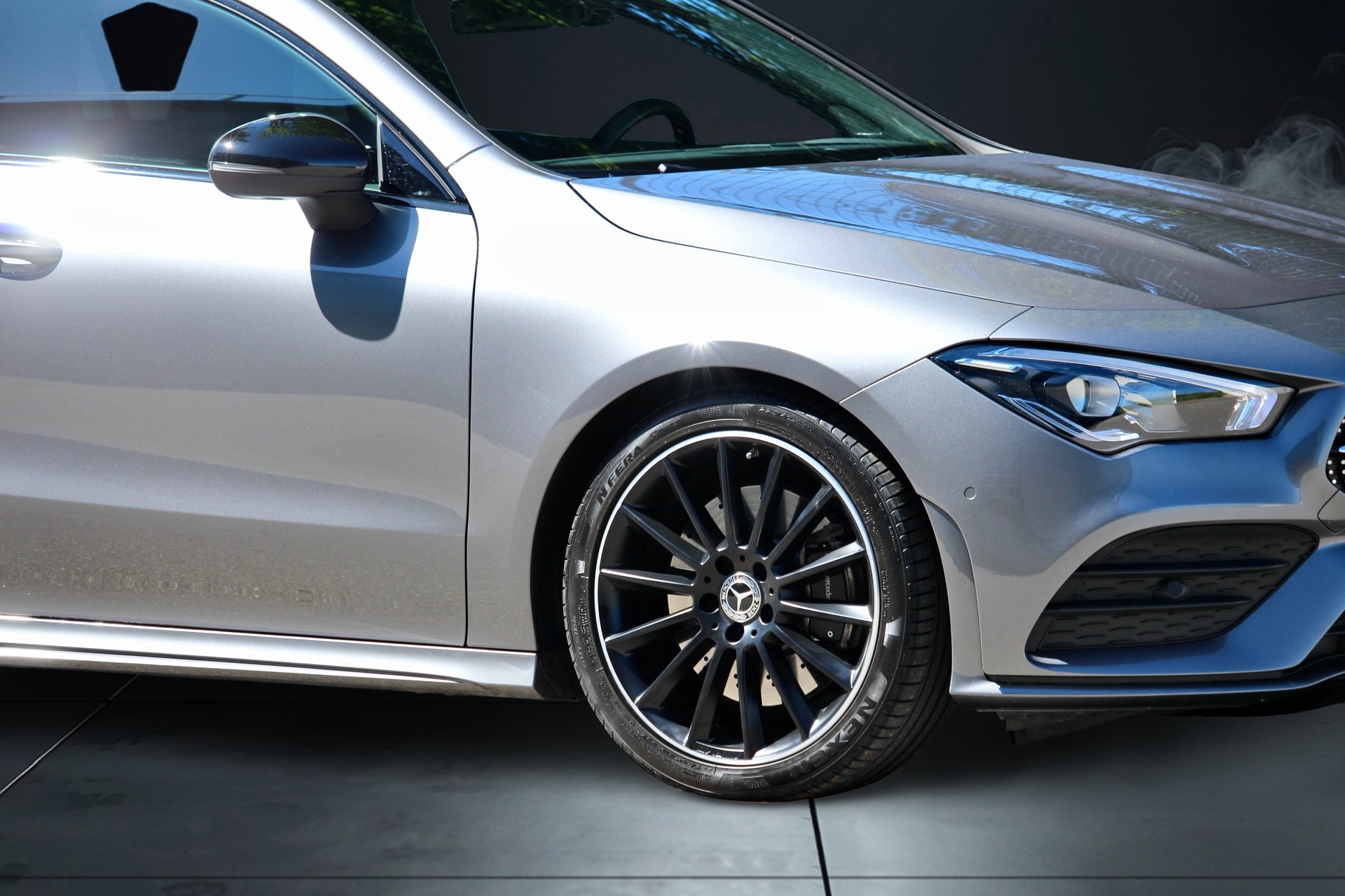 MERCEDES-BENZ CLA 220 AMG Line 7G-DCT 190PS • NIGHT Paket • 19" AMG Aluräder • Ambientebeleuchtung-showroom-element-3