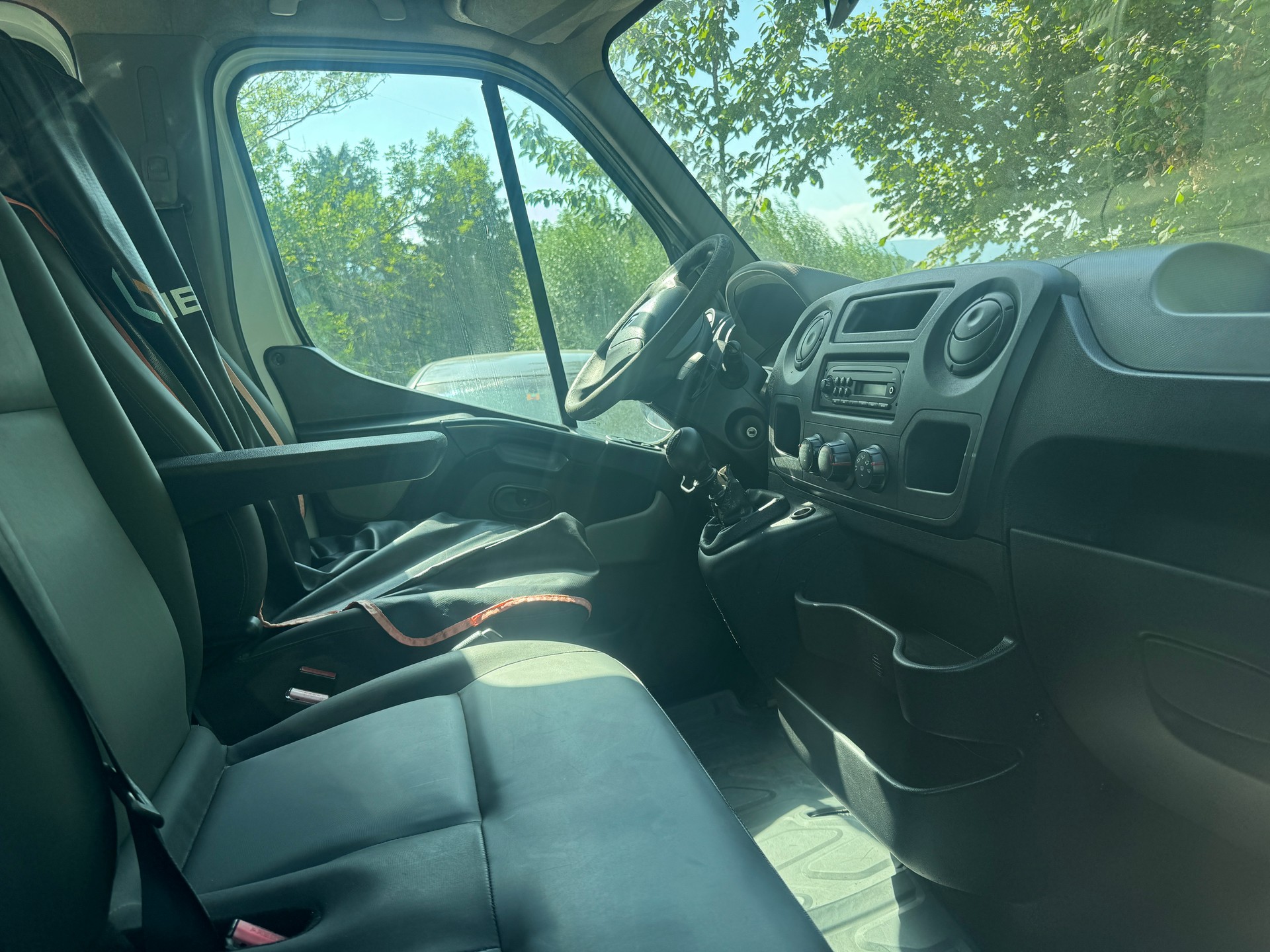 RENAULT Master T35 2.3dCi L3H1-image-4