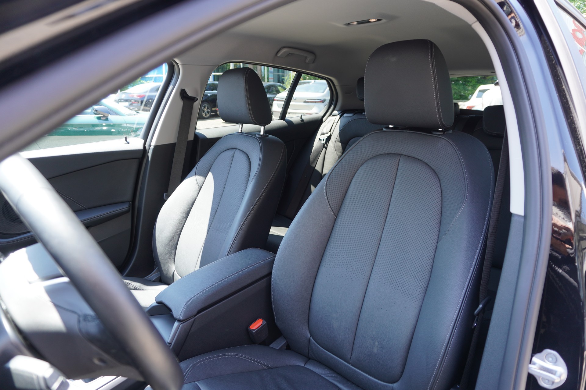 BMW 118i Steptronic-image-10