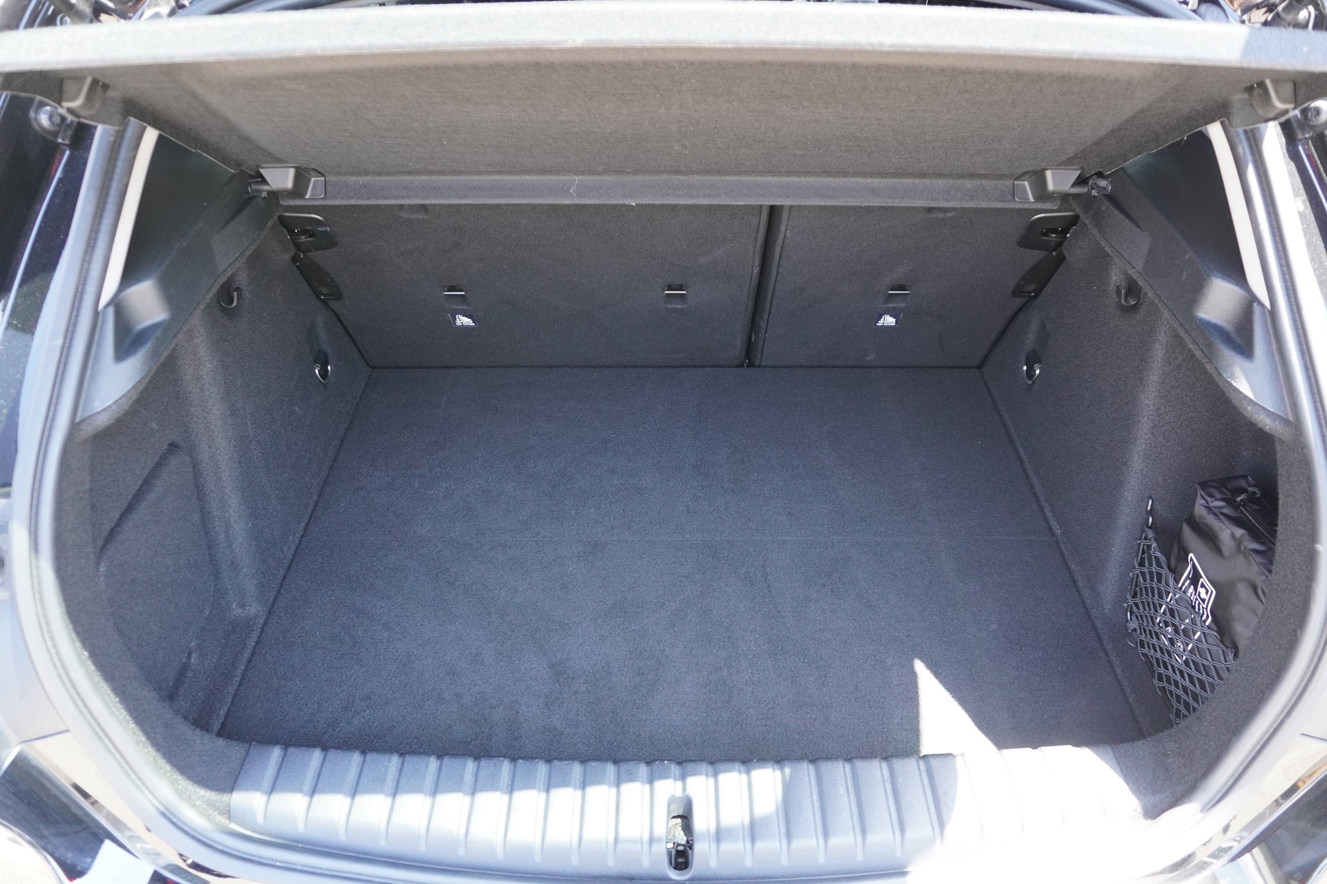 BMW 118i Steptronic-image-9