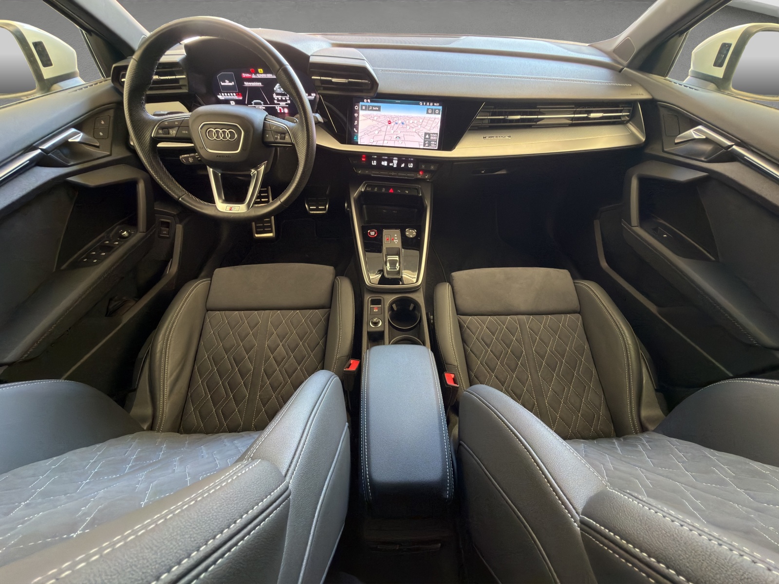 AUDI S3 Sportback 2.0 TFSI quattro S-tronic - Matrix-LED - Optikpaket Schwarz - Rückfahrkamera-image-6