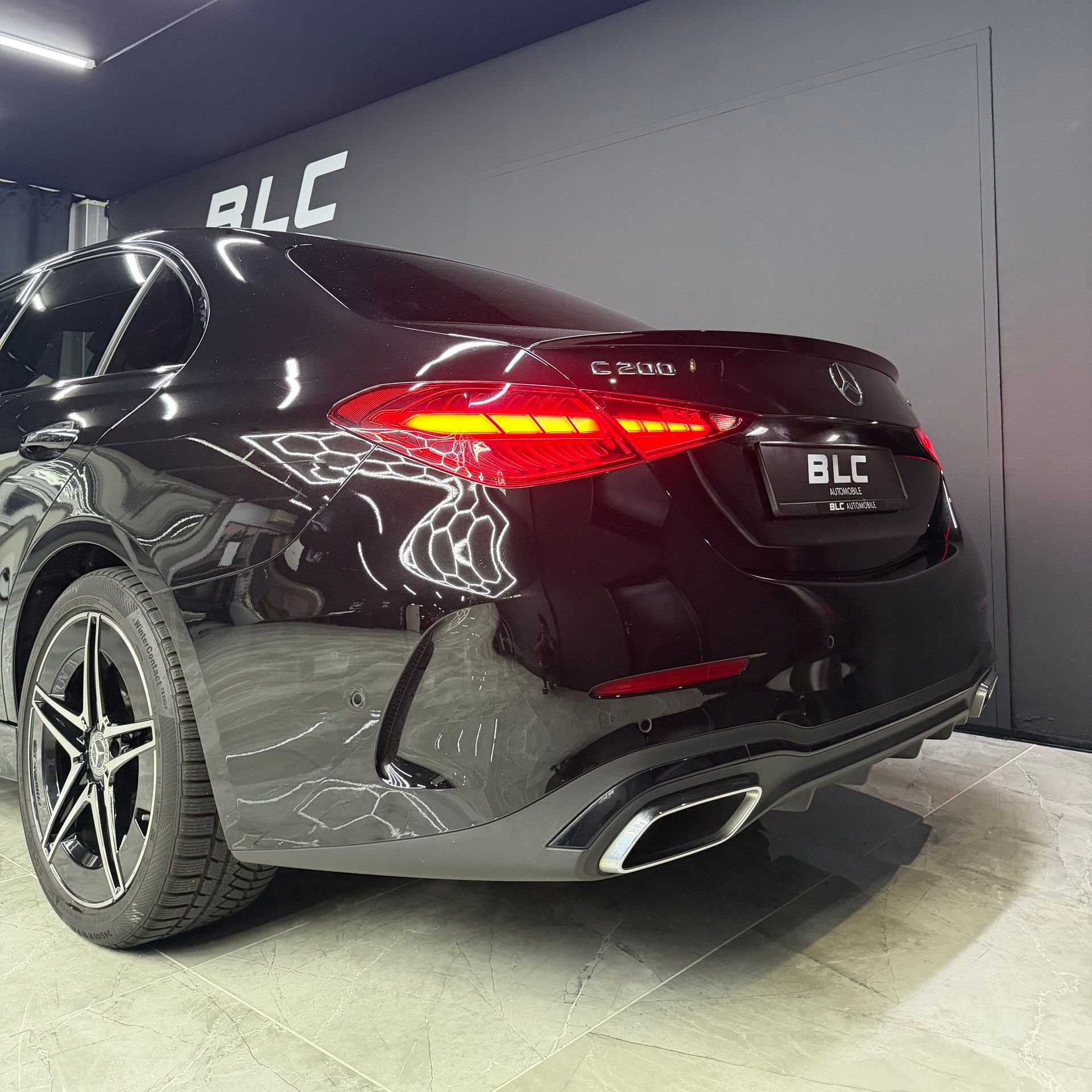 MERCEDES-BENZ C 200 4Matic AMG Line-image-6