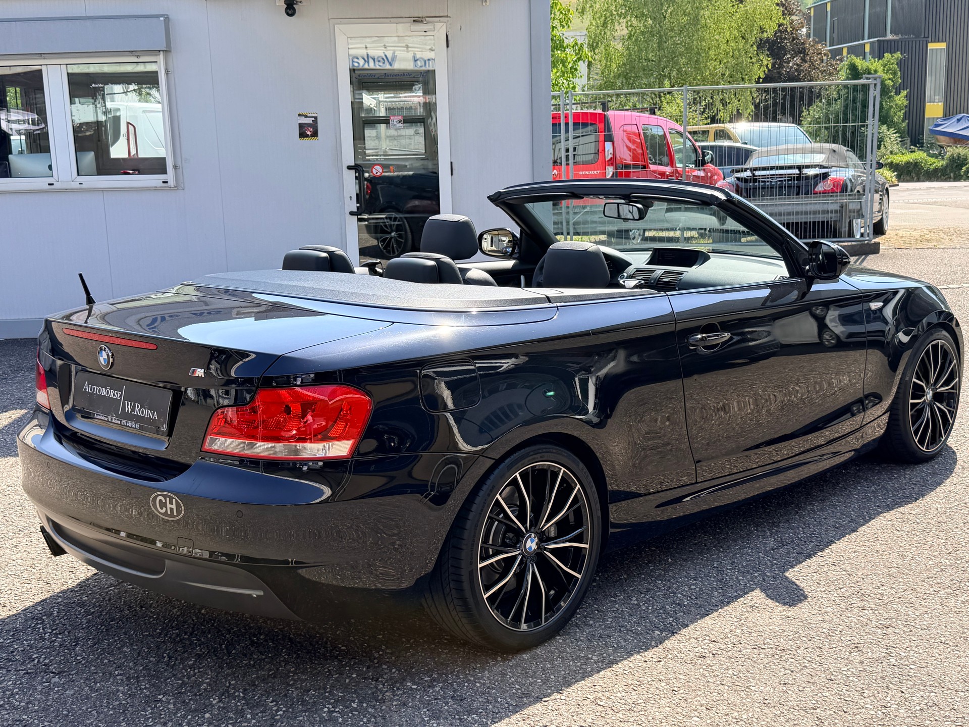 BMW 135i Cabrio M SPORT DSG-image-2