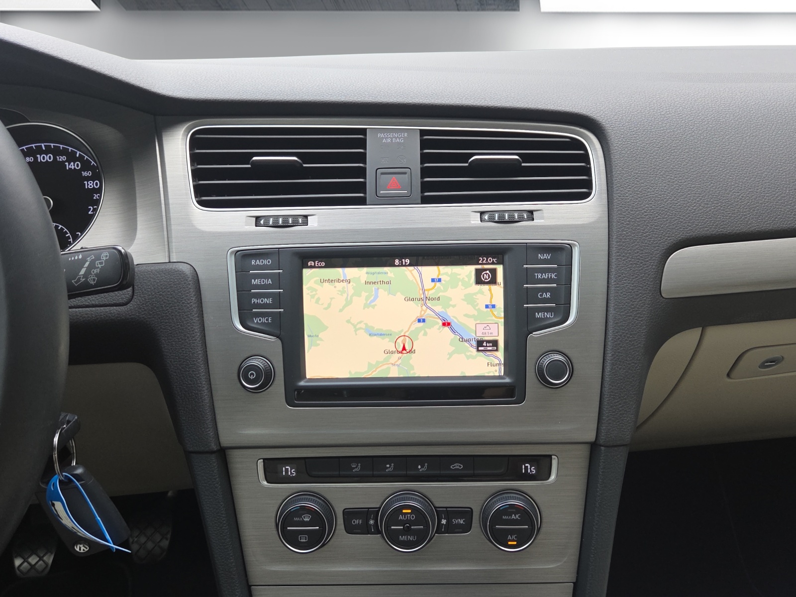 VW Golf 1.6 TDI Comfortline 4Motion-image-12