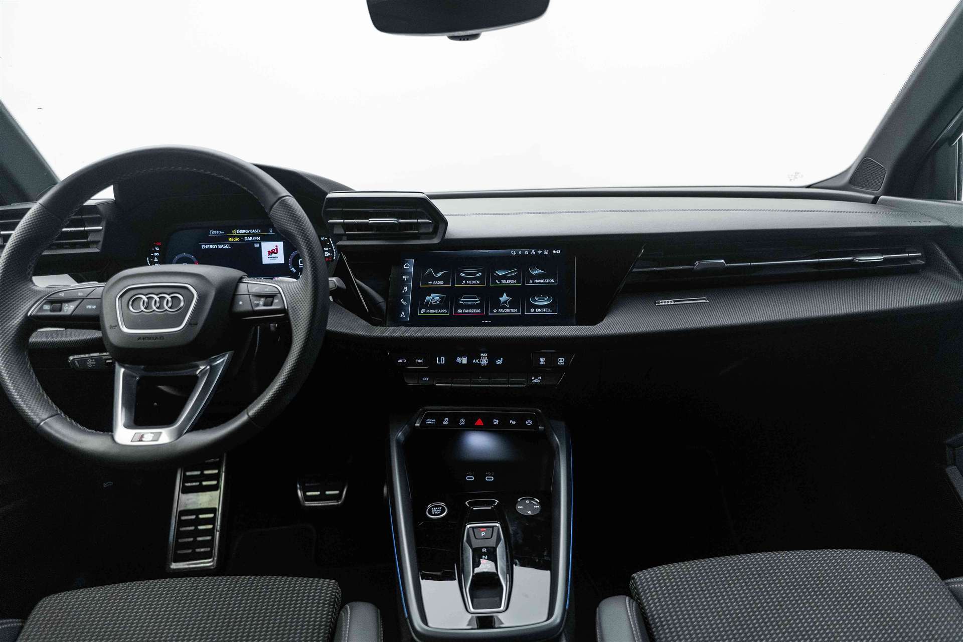 AUDI A3 Limousine 35 TDi S-Line S-Tronic Automat-image-5