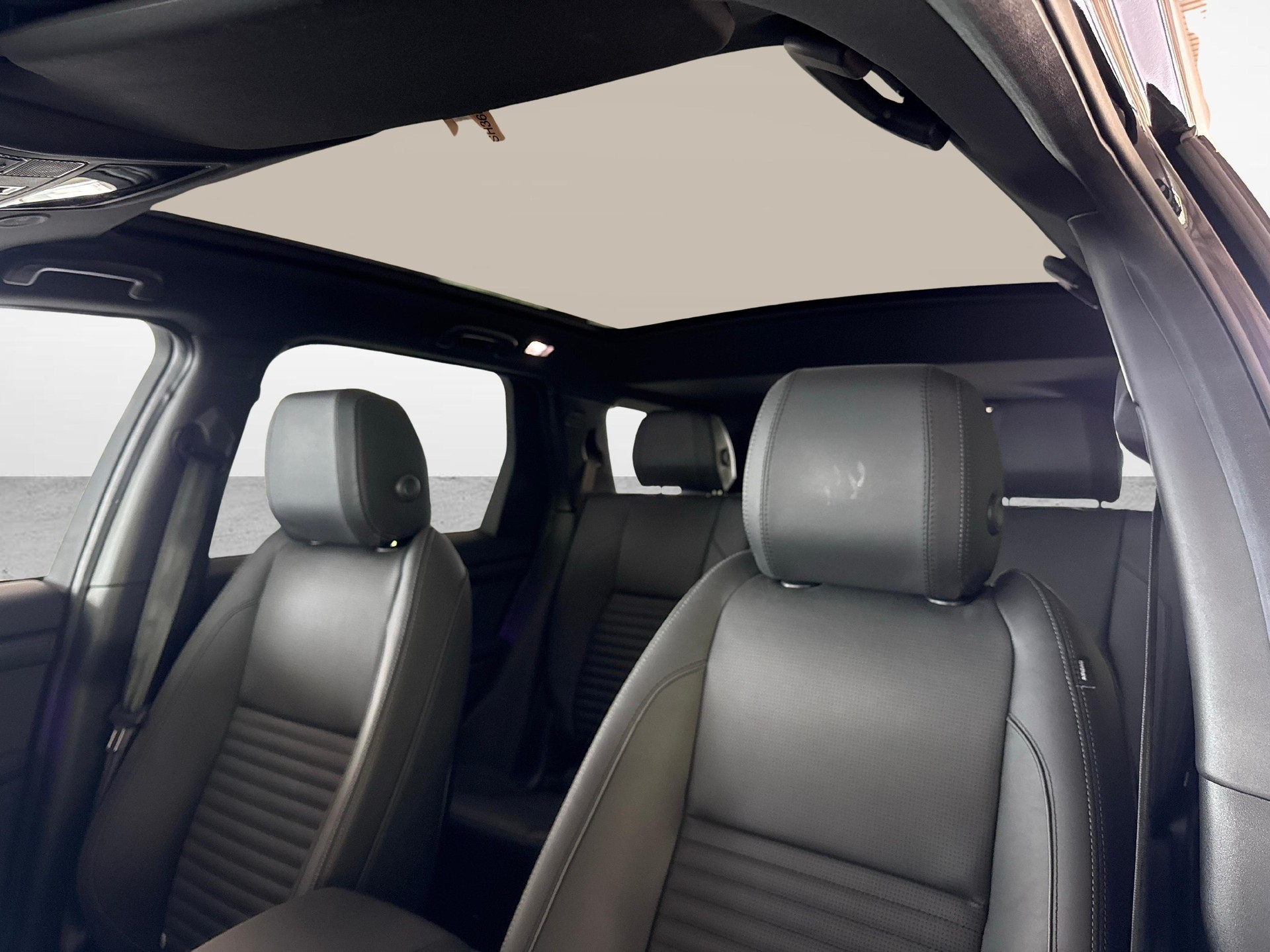 LAND ROVER Discovery Sport 1.5 T 270e Dynamic HSE - Gancio traino elettrico e Ruote invernali 20" inclusi-image-12