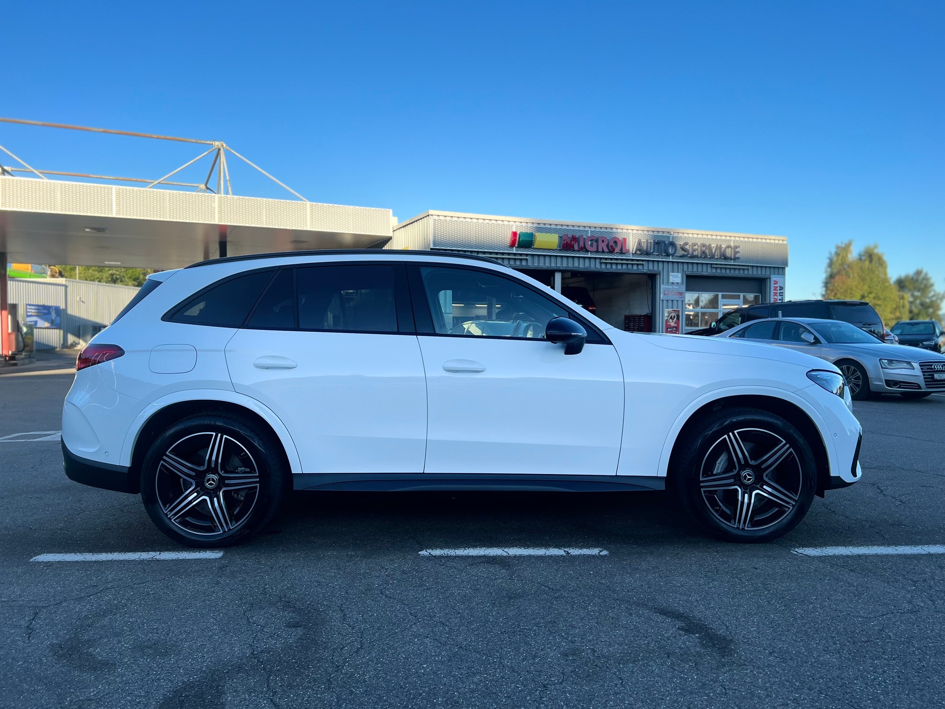 MERCEDES-BENZ GLC 400 e 4Matic 9G-Tronic-image-10