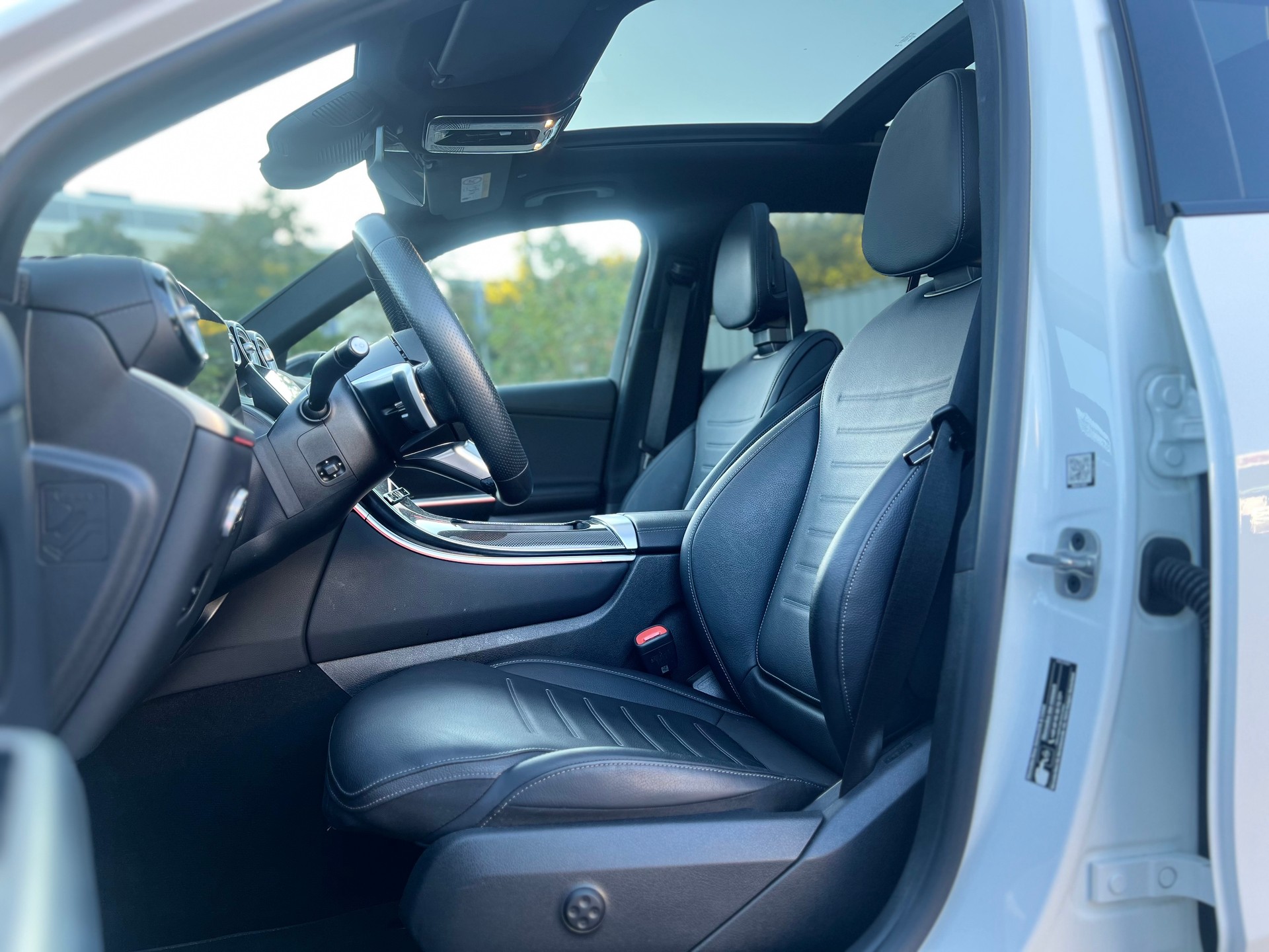 MERCEDES-BENZ GLC 400 e 4Matic 9G-Tronic-image-11