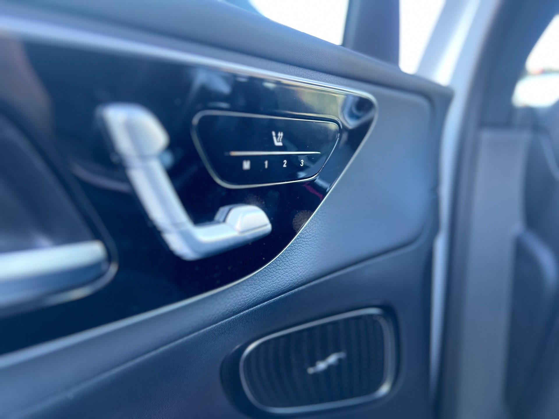 MERCEDES-BENZ GLC 400 e 4Matic 9G-Tronic-image-18
