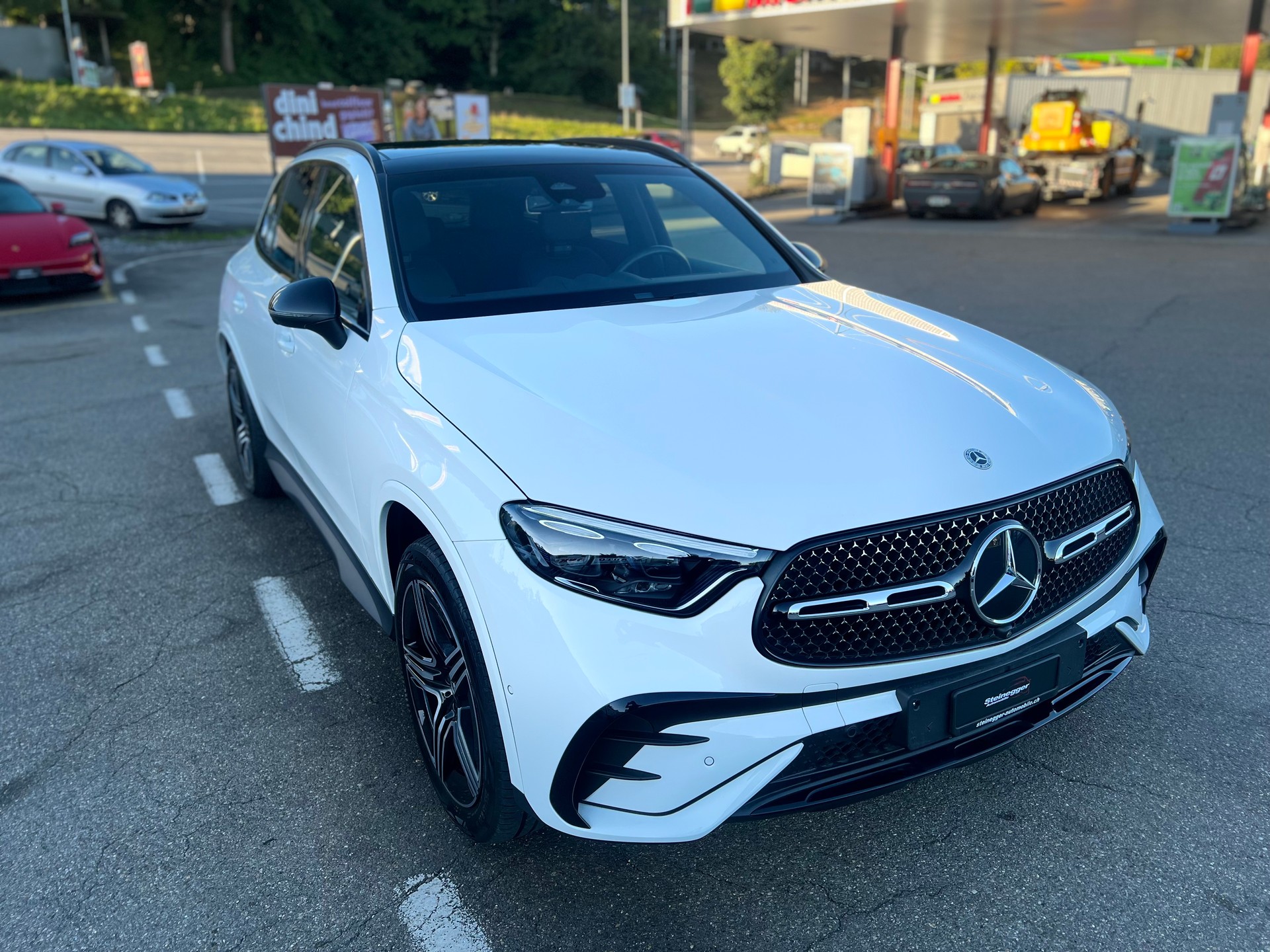 MERCEDES-BENZ GLC 400 e 4Matic 9G-Tronic-showroom-element-1