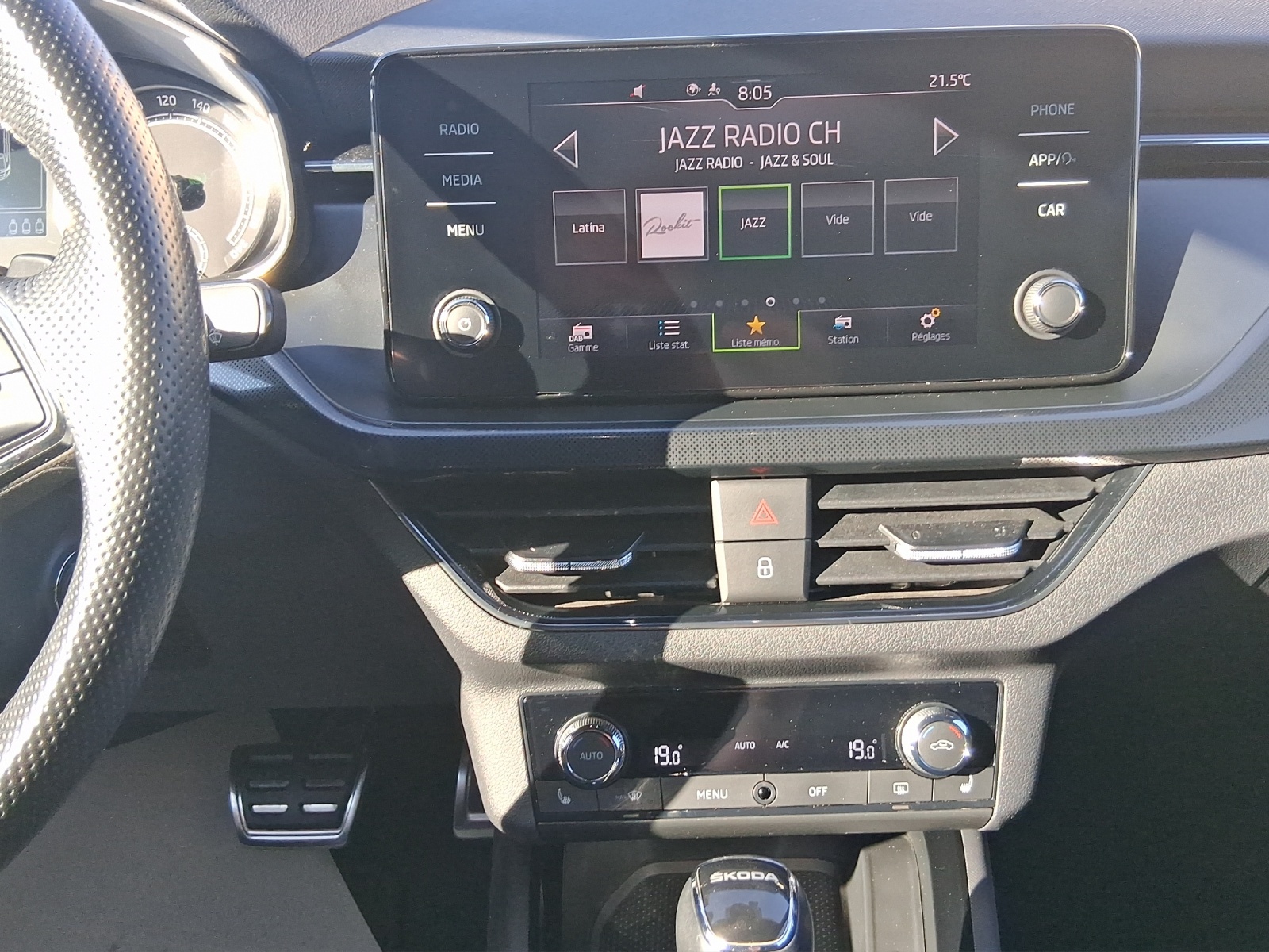 SKODA Scala 1.5 TSI ACT Style DSG-image-11