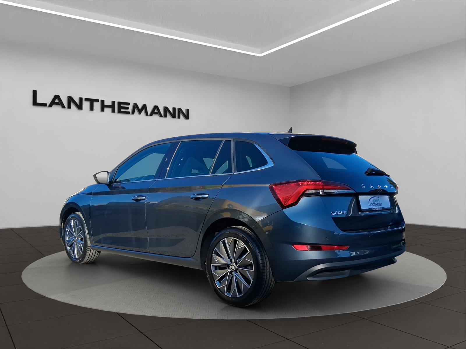 SKODA Scala 1.5 TSI ACT Style DSG-image-2