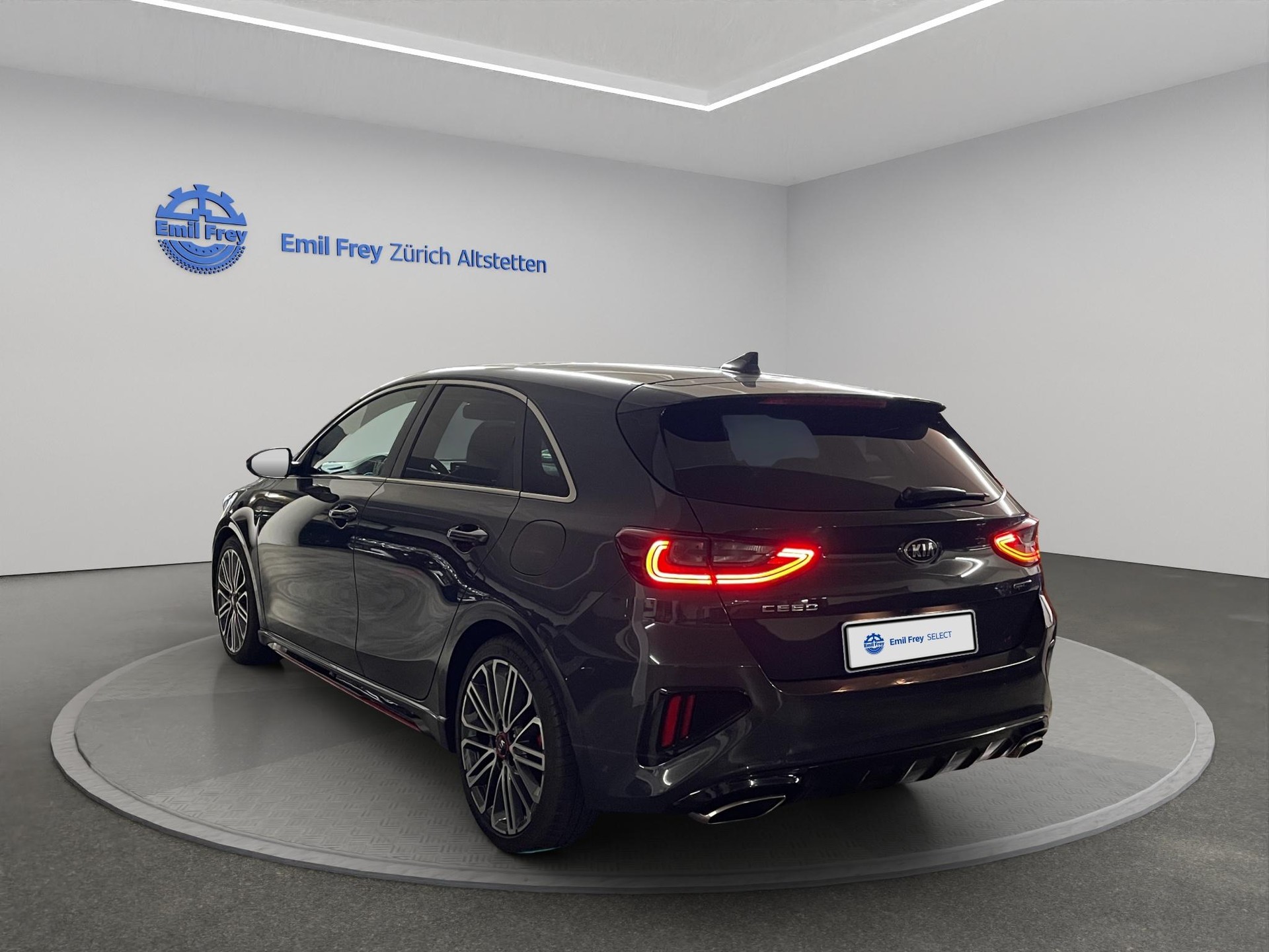KIA Ceed 1.6 T-GDi GT-showroom-element-1