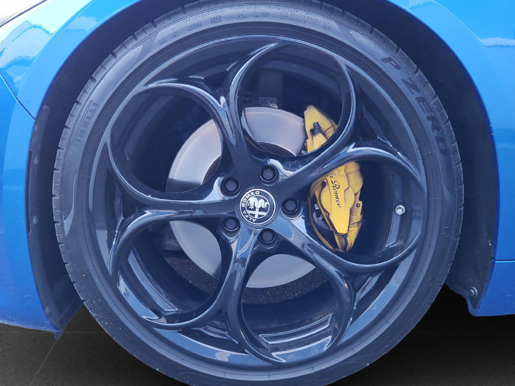ALFA ROMEO Giulia 2.0 Q4 Veloce-image-9