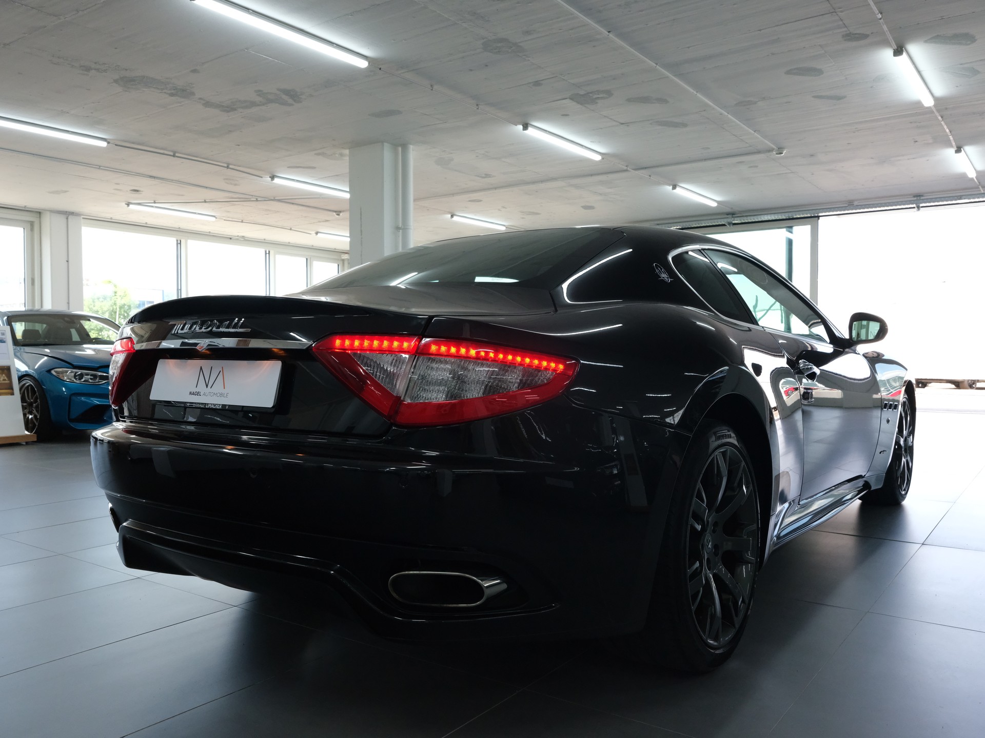 MASERATI GranTurismo S Cambiocorsa *Bose* *Sportabgassanlage* *Scheckheft gepflegt*-showroom-element-2