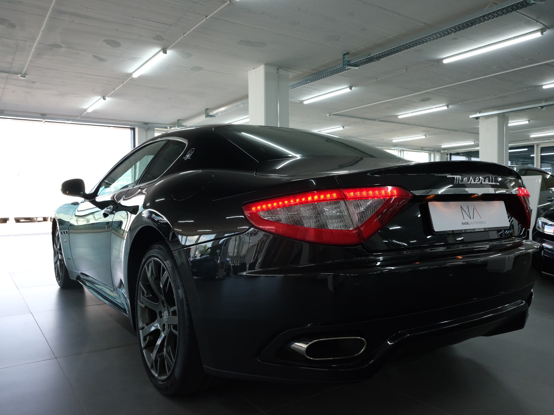 MASERATI GranTurismo S Cambiocorsa *Bose* *Sportabgassanlage* *Scheckheft gepflegt*-image-4