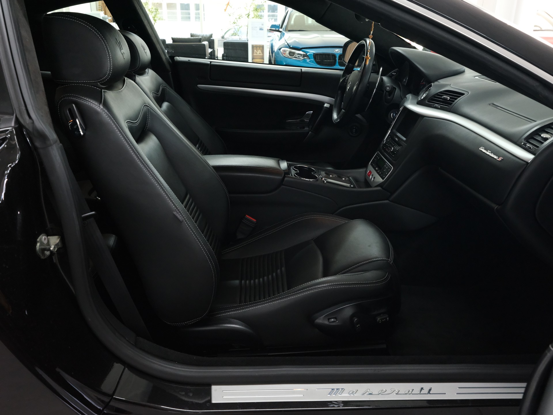 MASERATI GranTurismo S Cambiocorsa *Bose* *Sportabgassanlage* *Scheckheft gepflegt*-image-16