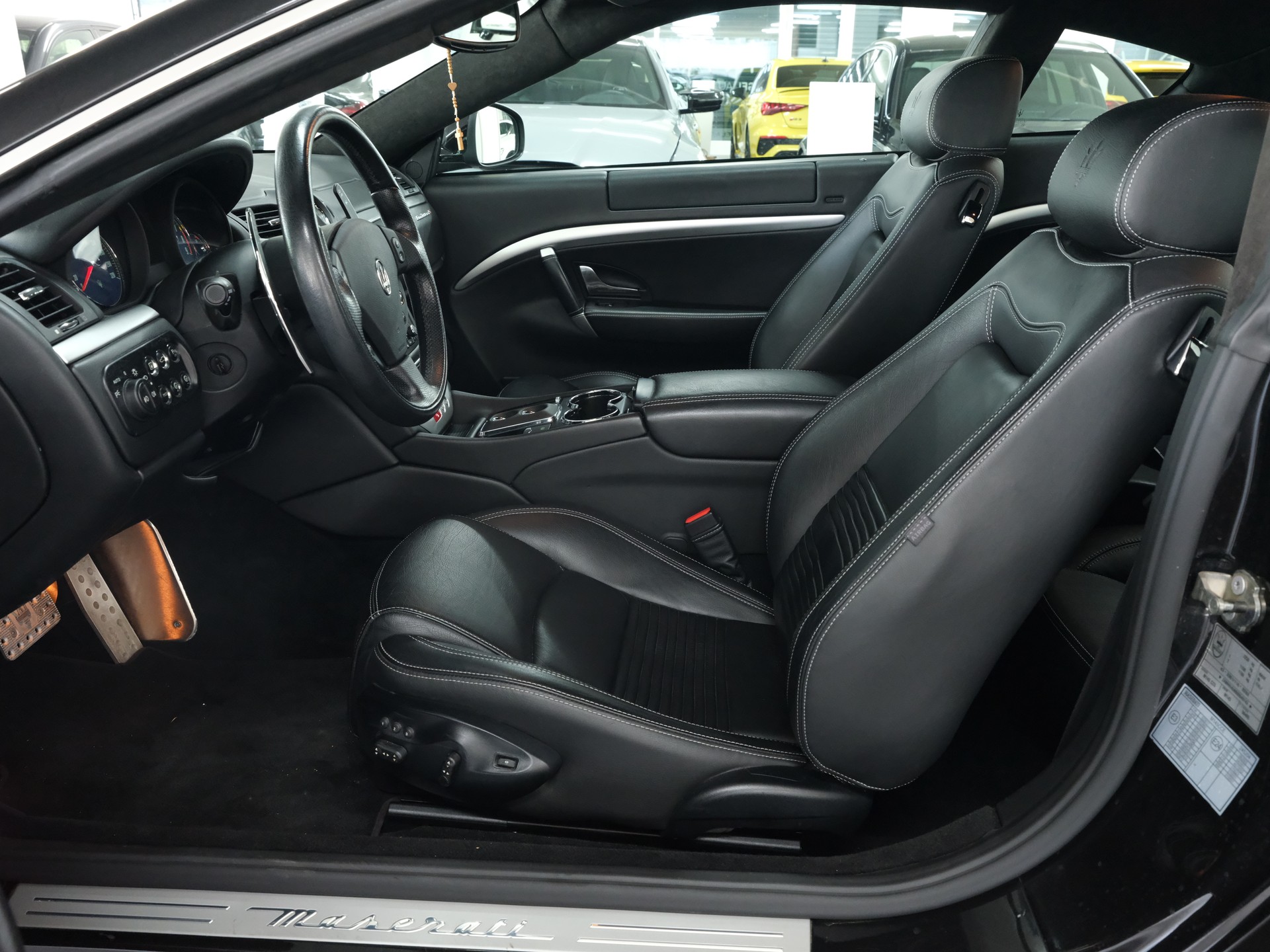 MASERATI GranTurismo S Cambiocorsa *Bose* *Sportabgassanlage* *Scheckheft gepflegt*-image-14
