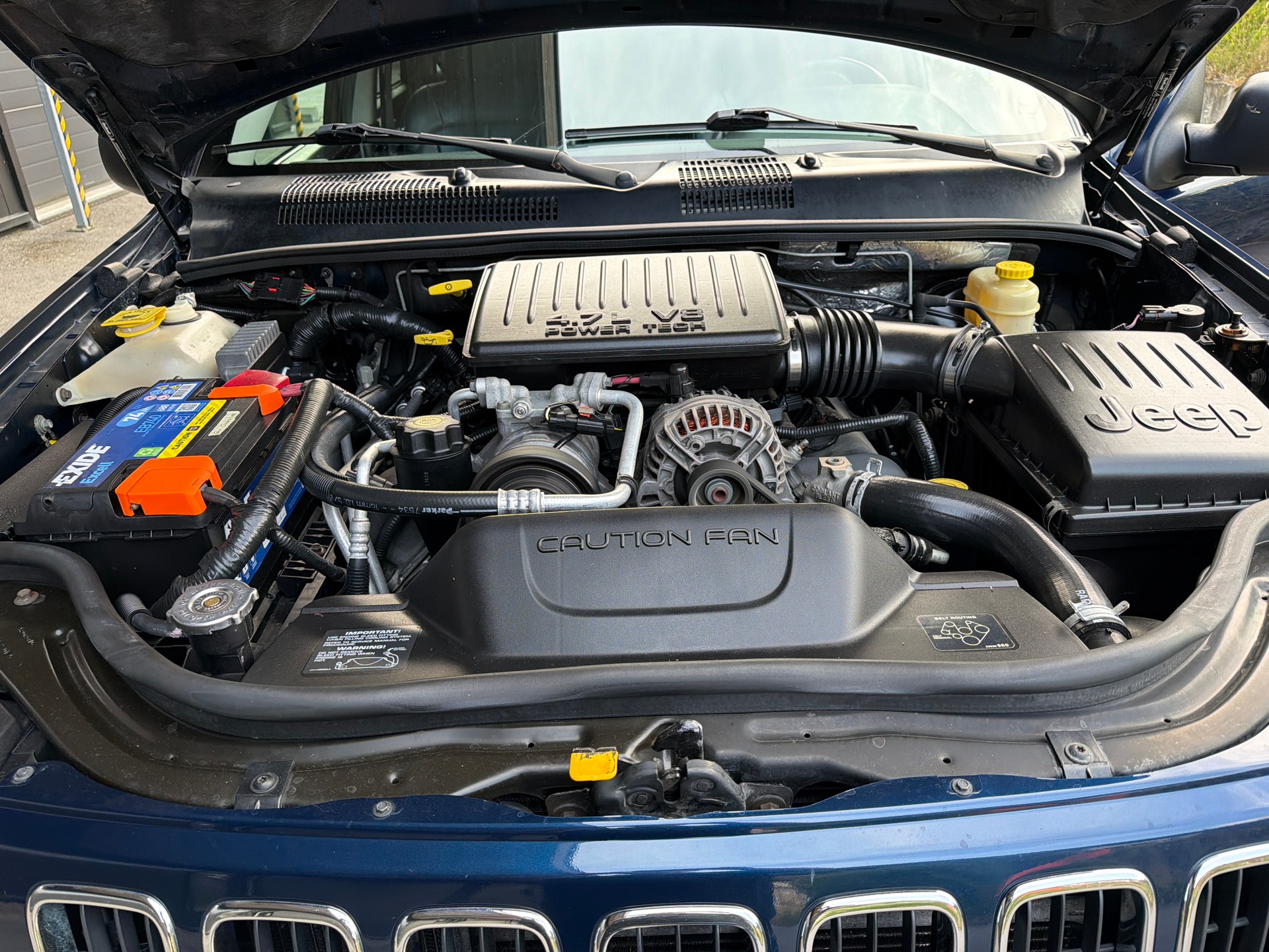 JEEP Grand Cherokee 4.7 V8 Limited Automatic 4X4-image-13