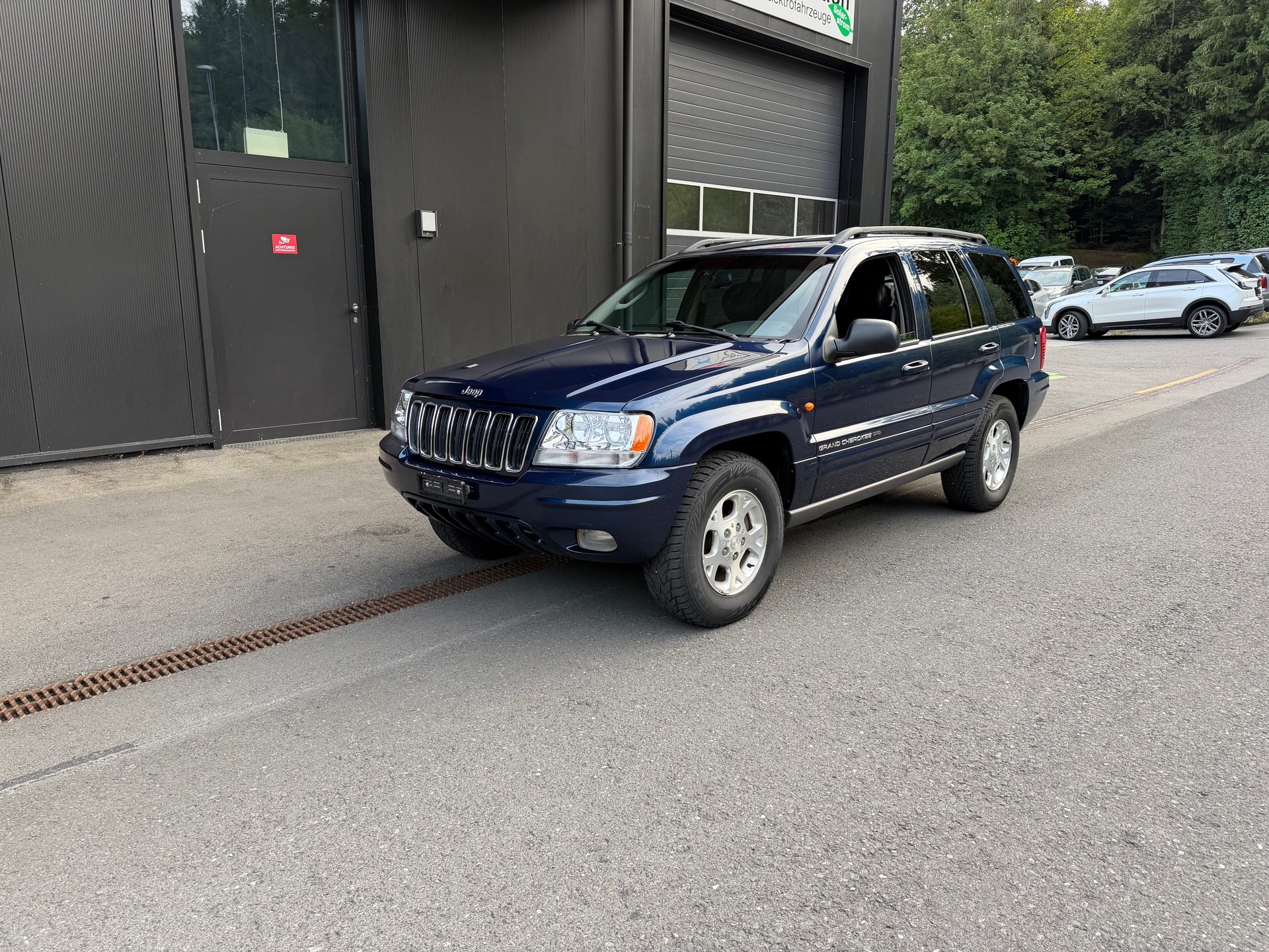 JEEP Grand Cherokee 4.7 V8 Limited Automatic 4X4-image-0