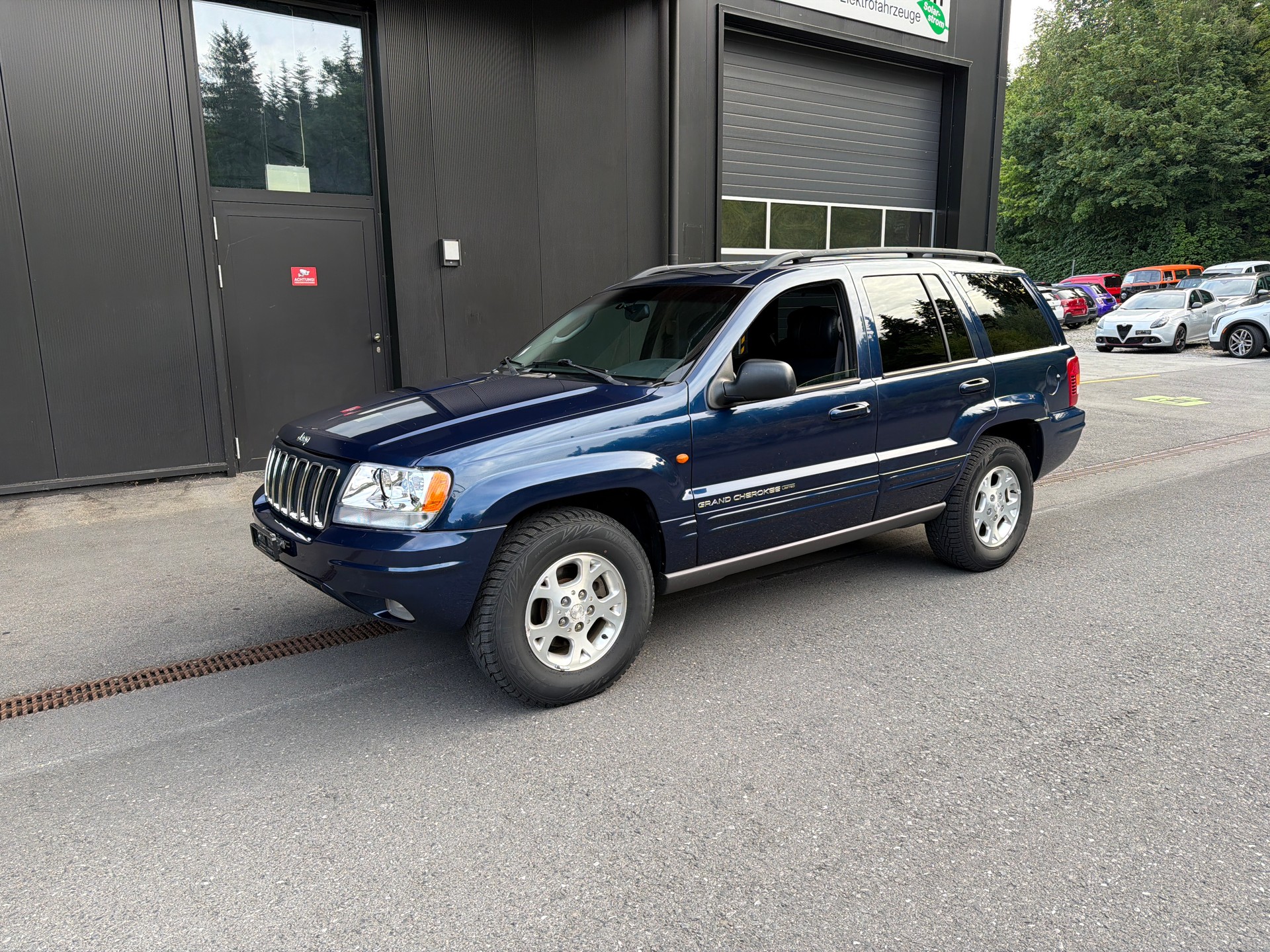 JEEP Grand Cherokee 4.7 V8 Limited Automatic 4X4-image-1
