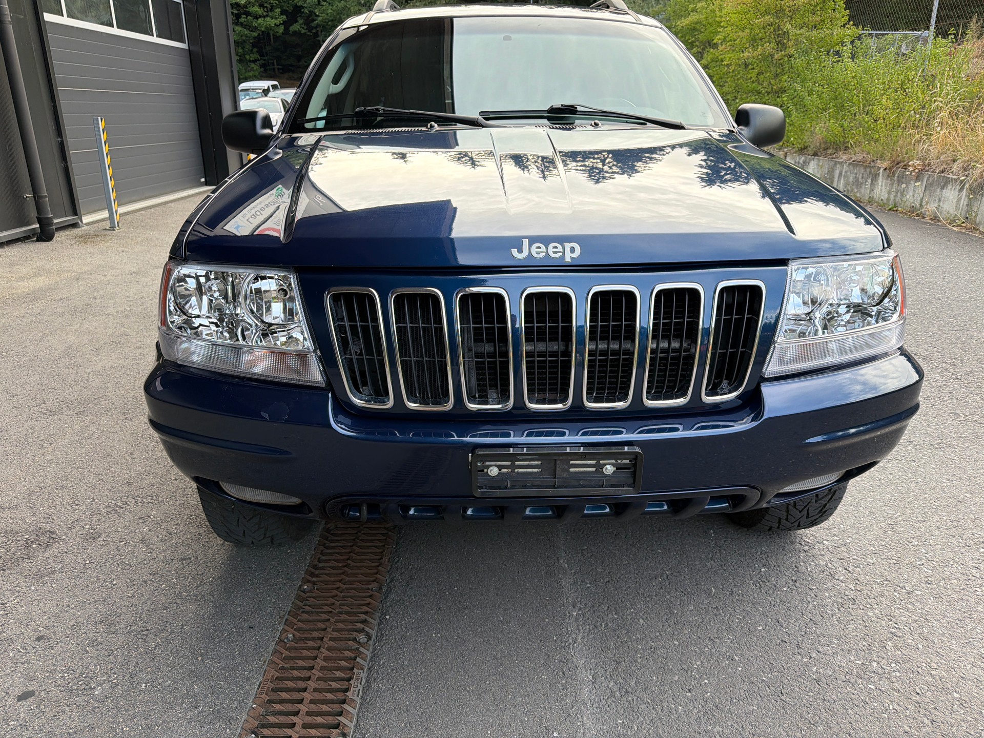JEEP Grand Cherokee 4.7 V8 Limited Automatic 4X4-image-8