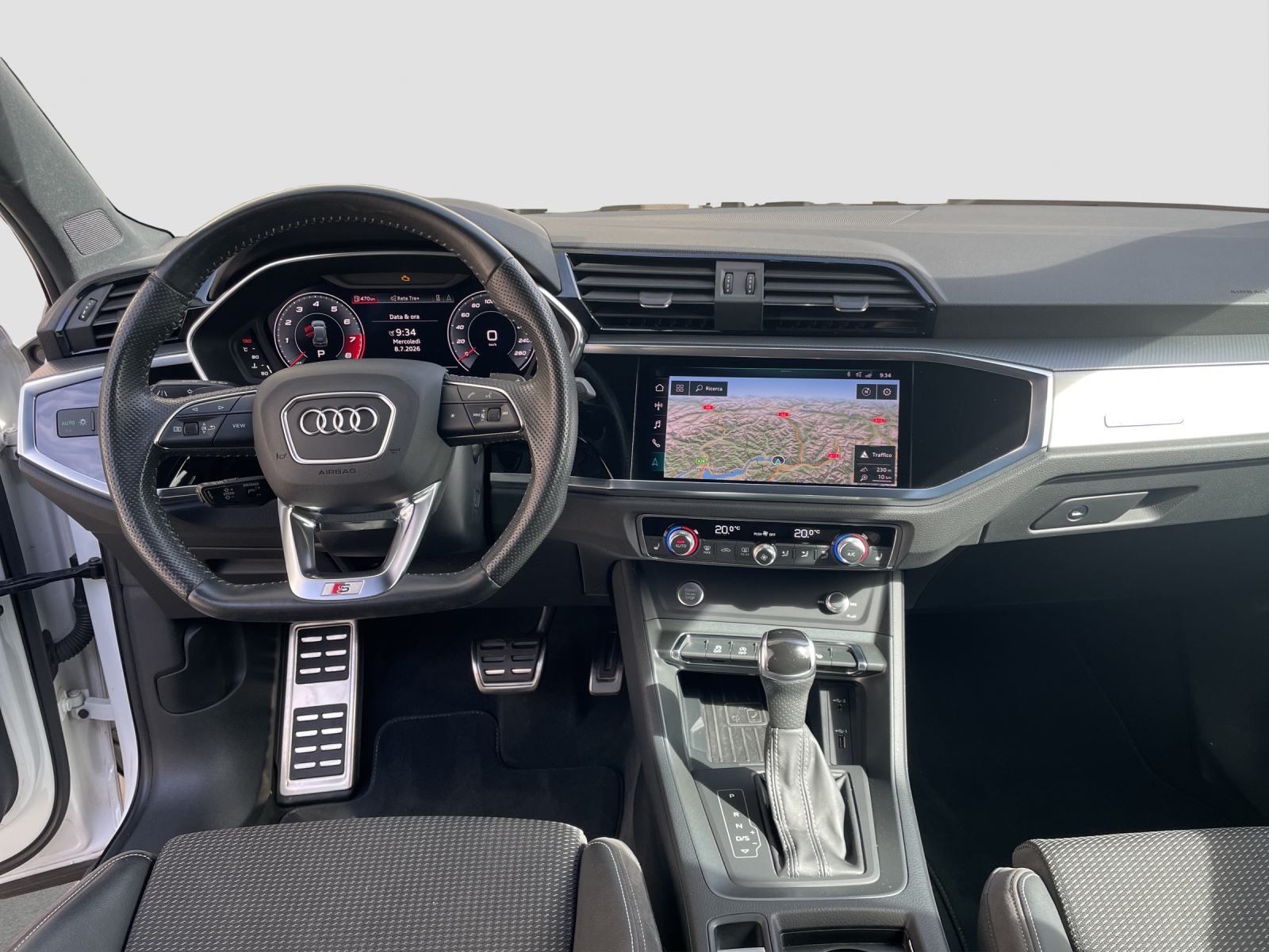 AUDI Q3 45 TFSI S line quattro S-tronic-image-8