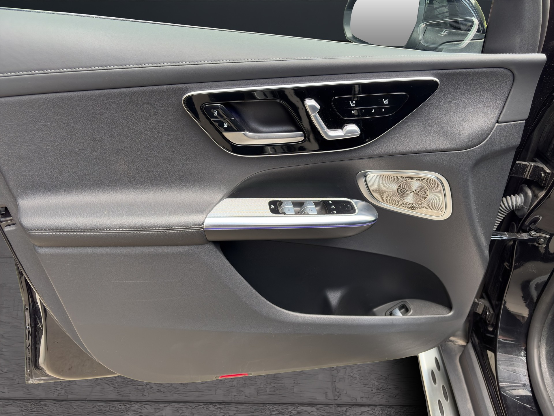 MERCEDES-BENZ GLC 300 AMG Line 4matic-image-15