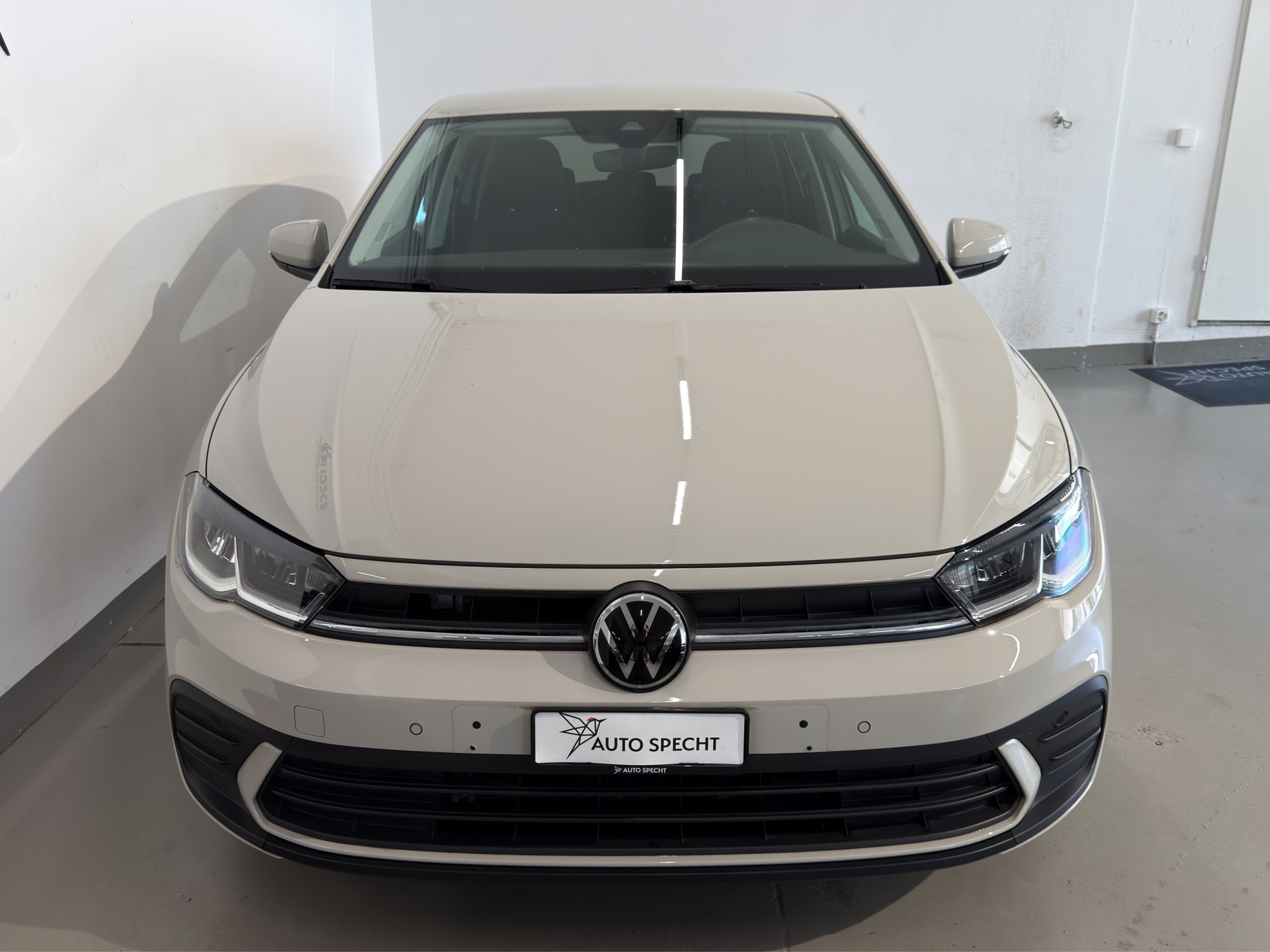 VW Polo 1.0 TSI Life DSG-showroom-element-2