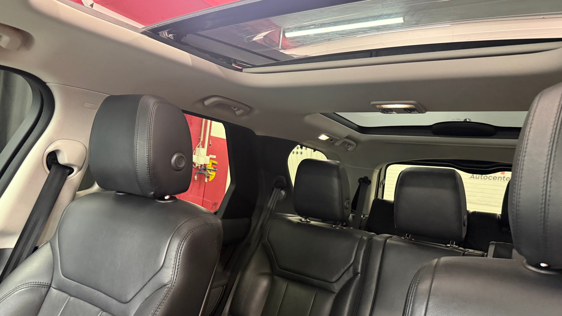 LAND ROVER Discovery 2.0 SD4 HSE Luxury Automatic, frisch ab MFK, Servicegepflegt, 7 Plätze, Leder, Panorama, Garantie...-image-17