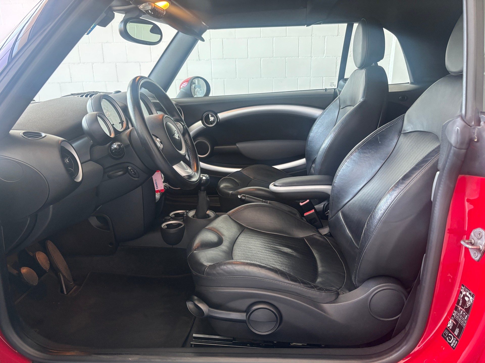 MINI Cooper Cabriolet Steptronic-image-9