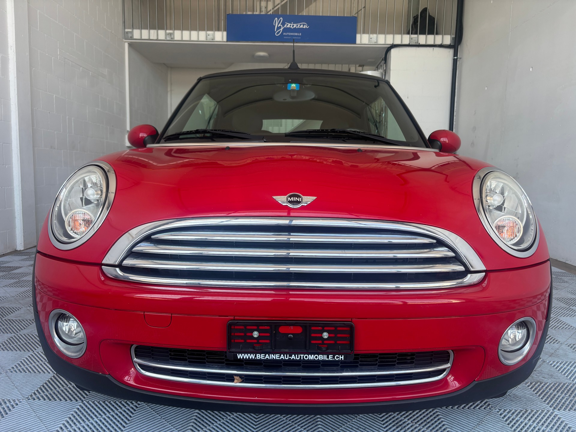 MINI Cooper Cabriolet Steptronic-image-1