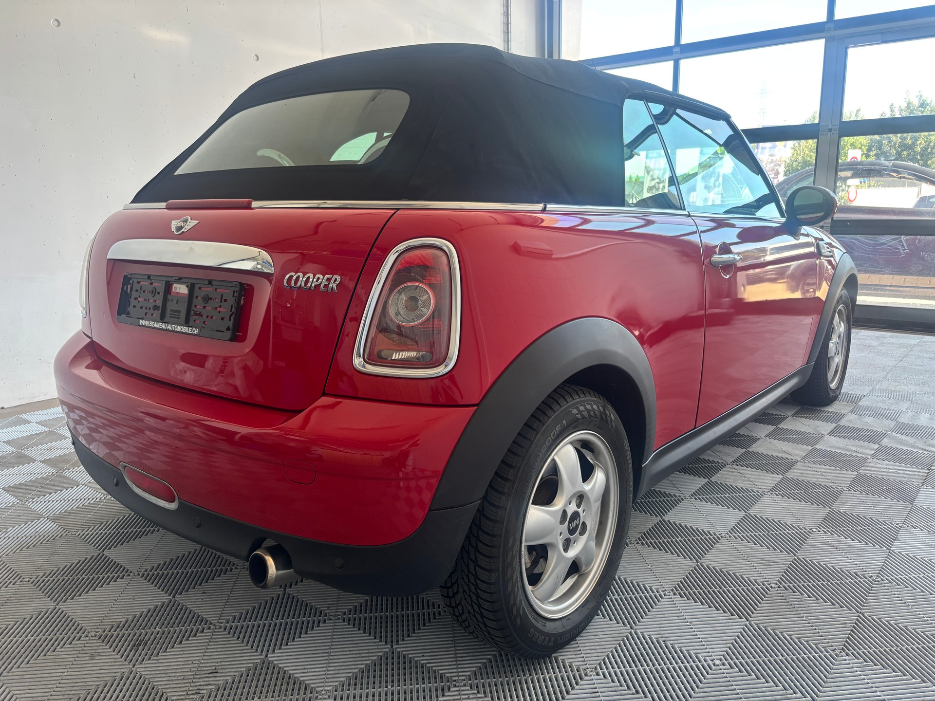 MINI Cooper Cabriolet Steptronic-image-7