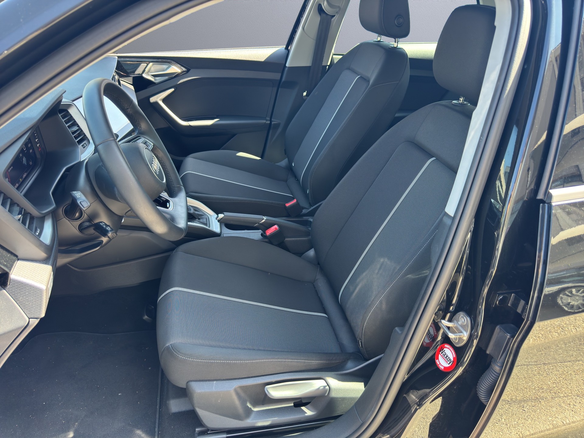 AUDI A1 allstreet 30 TFSI Attraction S-tronic-image-10