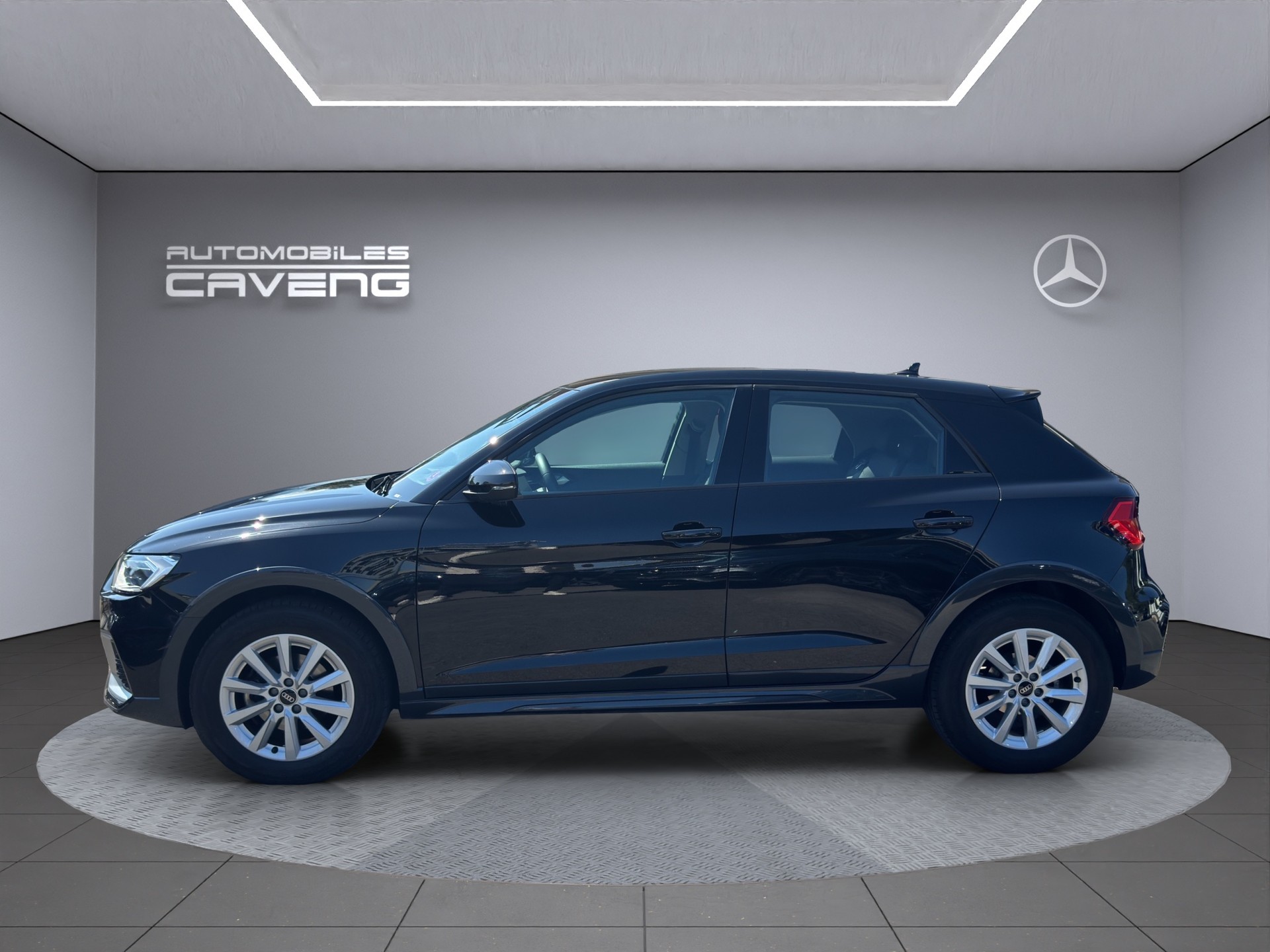 AUDI A1 allstreet 30 TFSI Attraction S-tronic-image-1