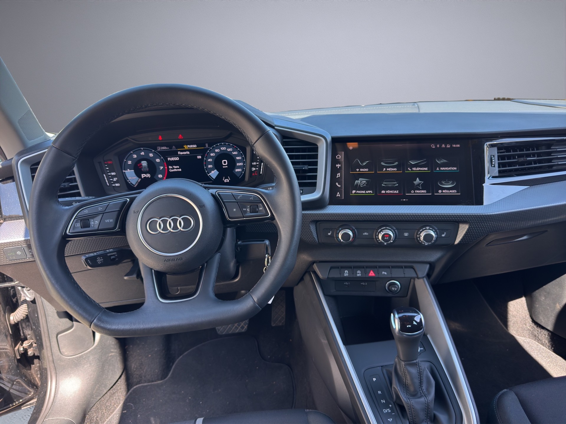 AUDI A1 allstreet 30 TFSI Attraction S-tronic-image-12