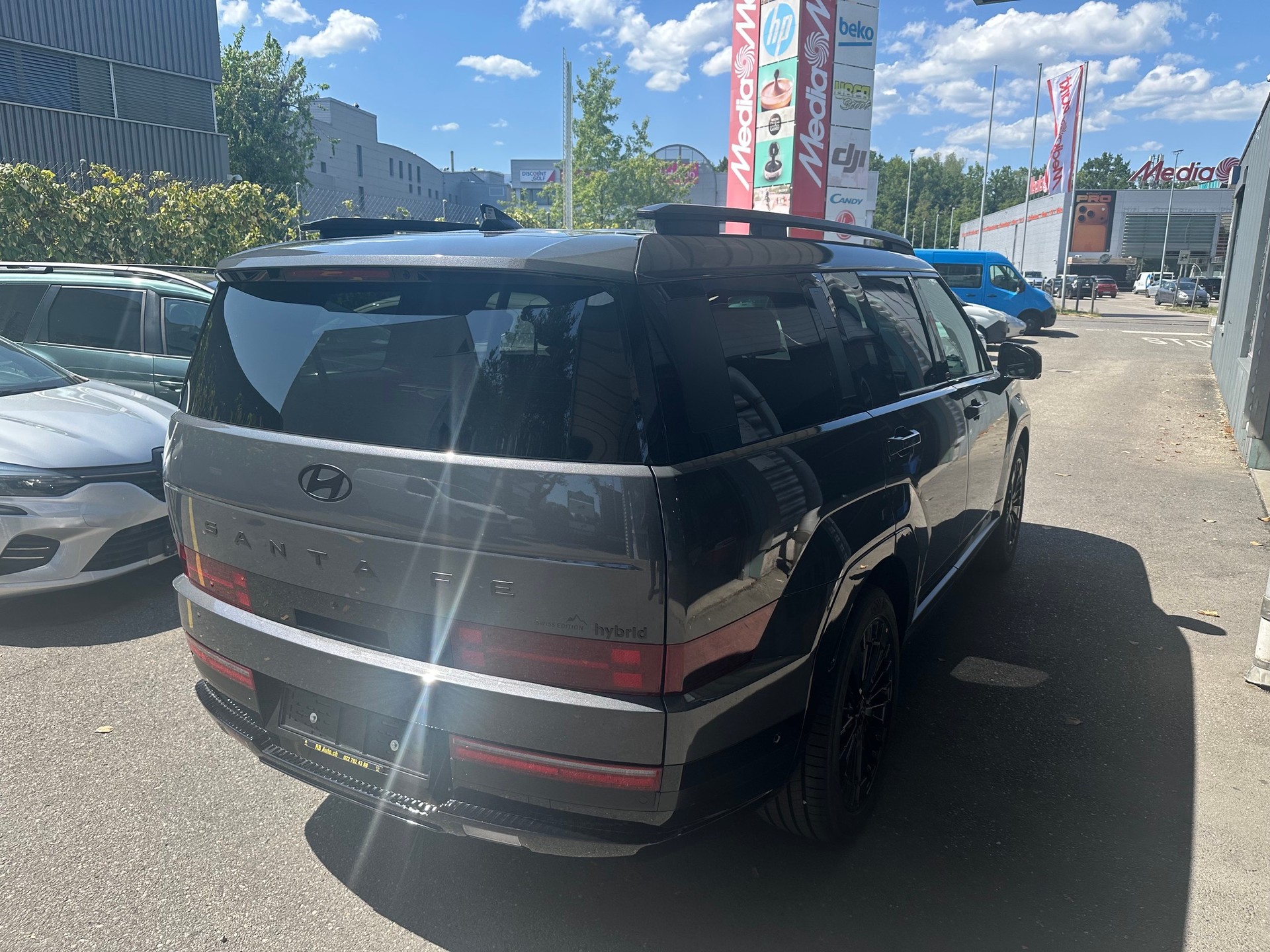 HYUNDAI Santa Fe 1.6 T-GDi HEV Calligraphy Swiss Ed. 4WD Automatic-image-4