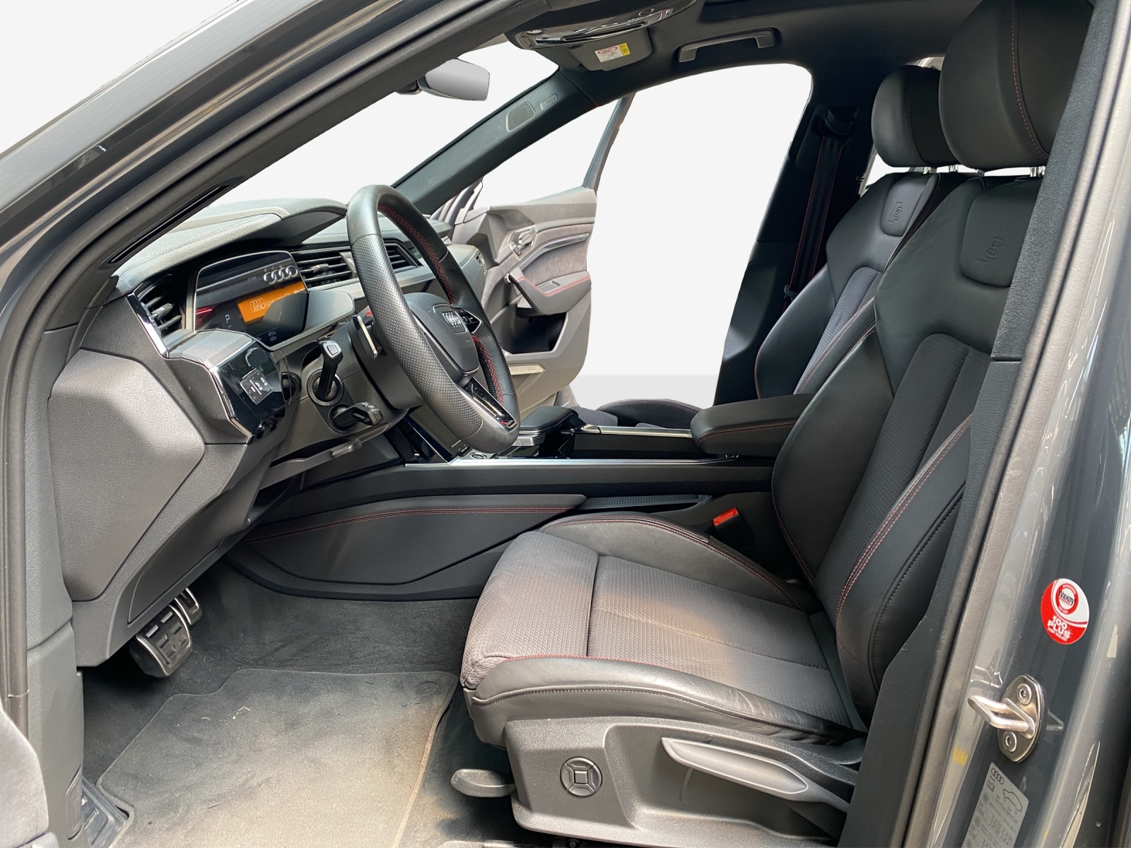 AUDI Q8 Sportback 50 e-tron Black Edition quattro-image-7