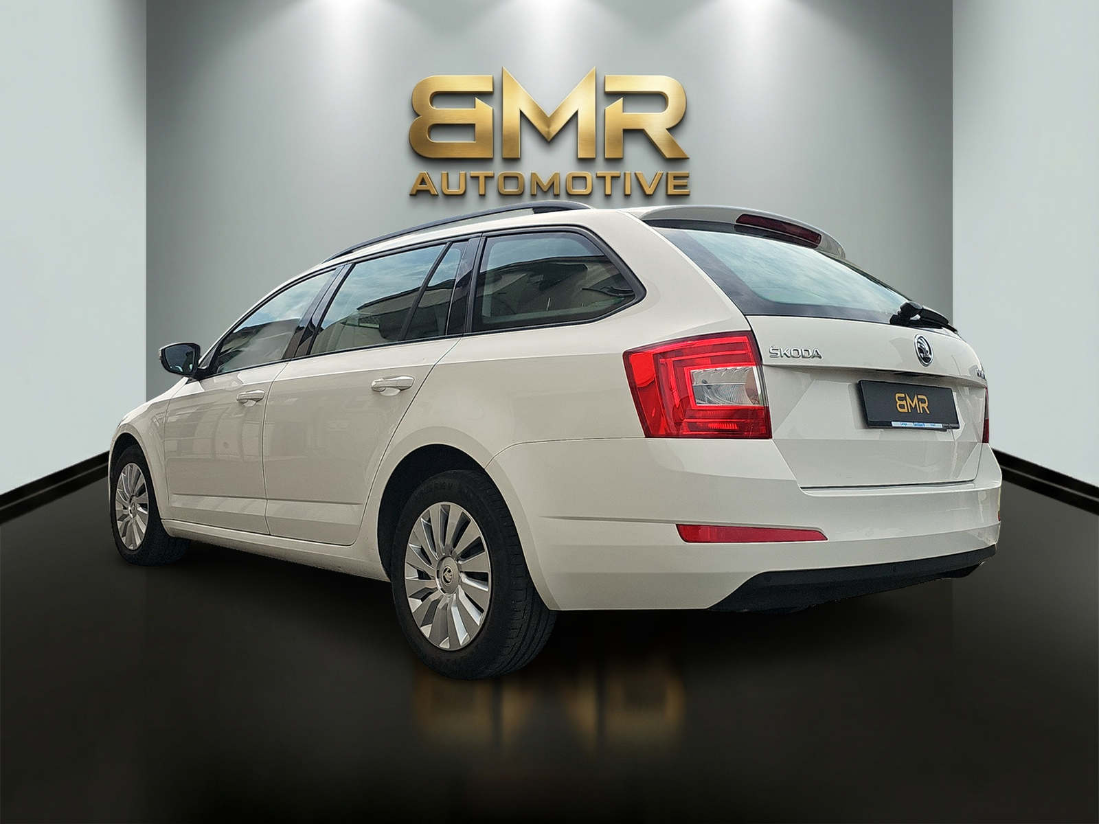 SKODA Octavia Combi 1.6 TDI Ambition DSG-image-6