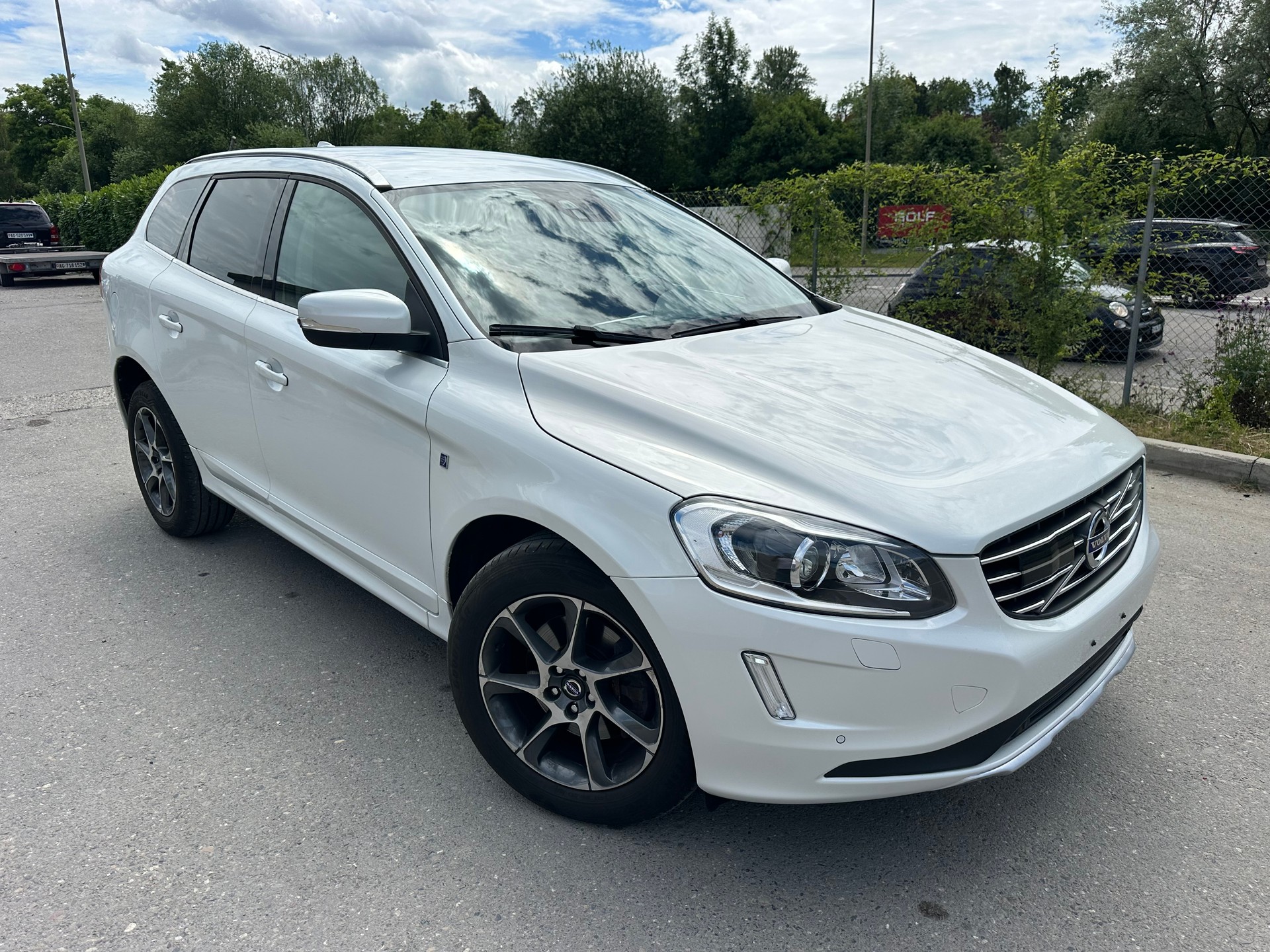 VOLVO XC60 D4 AWD OceanRace Geartronic-image-0