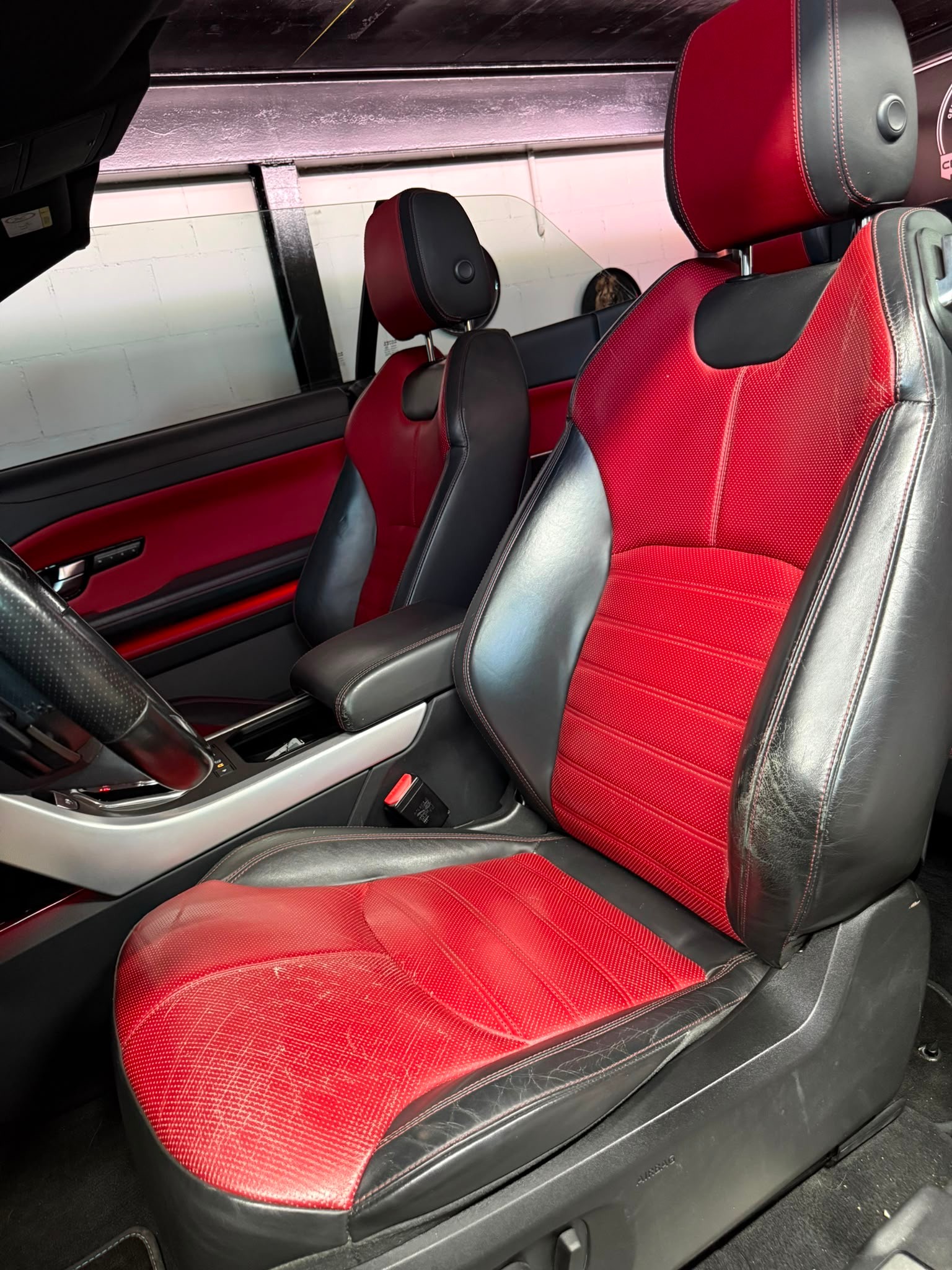 LAND ROVER Range Rover Evoque Convert. 2.0 TD4 SE Dynamic AT9-image-12