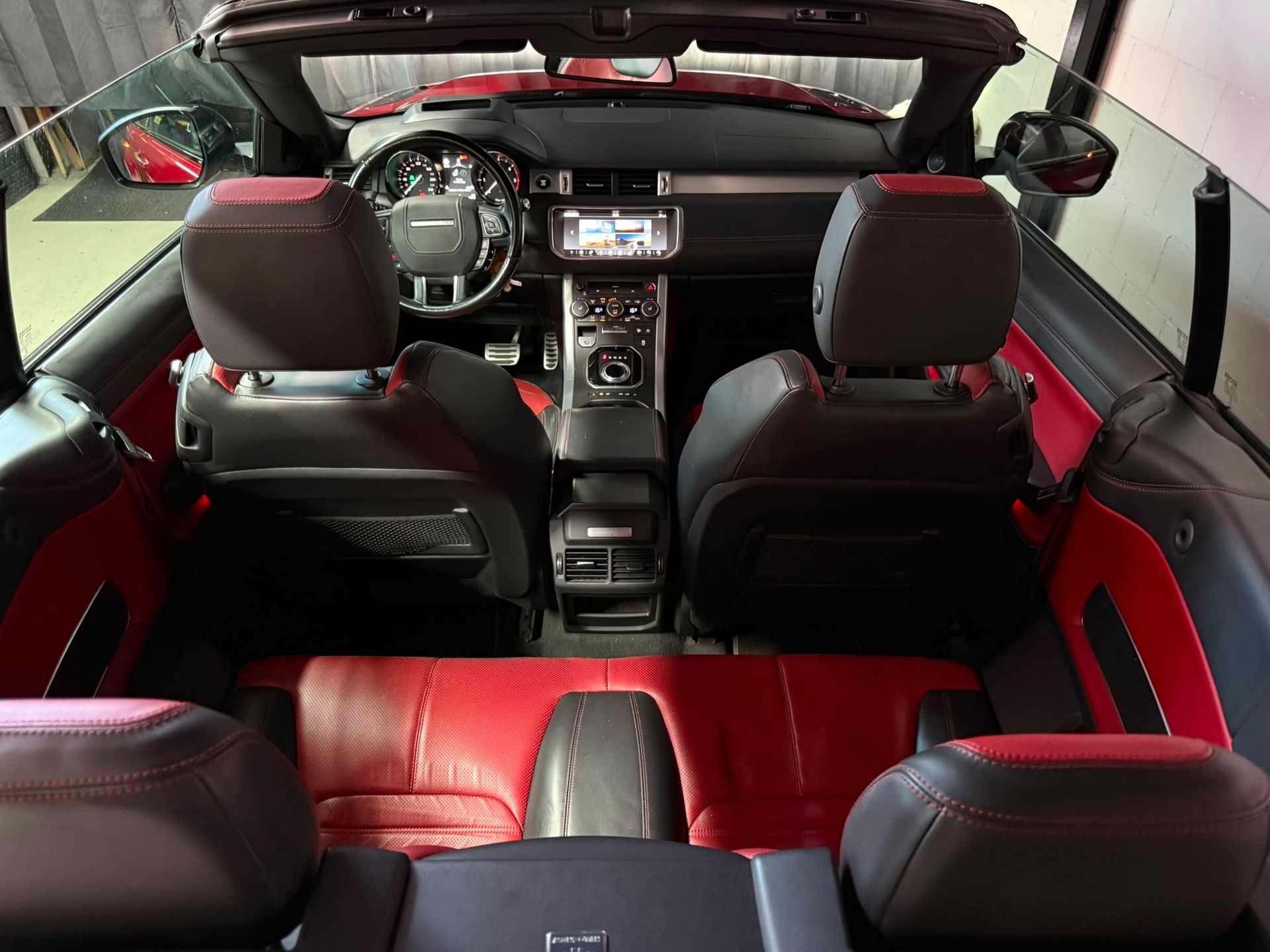LAND ROVER Range Rover Evoque Convert. 2.0 TD4 SE Dynamic AT9-image-7