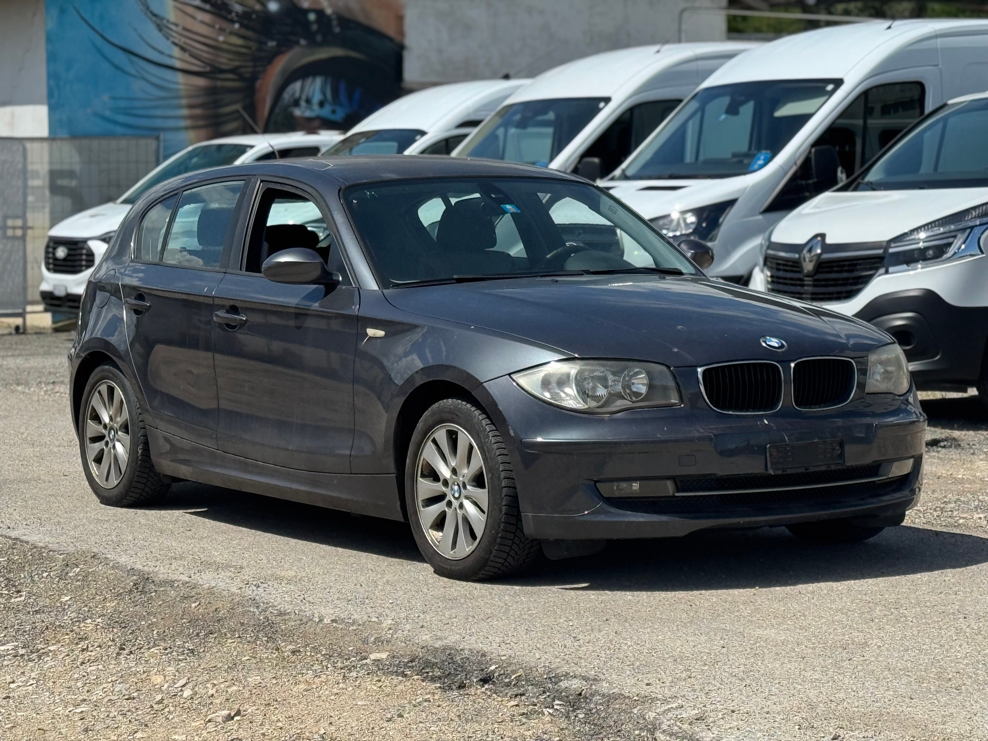 BMW 116i Access-image-2