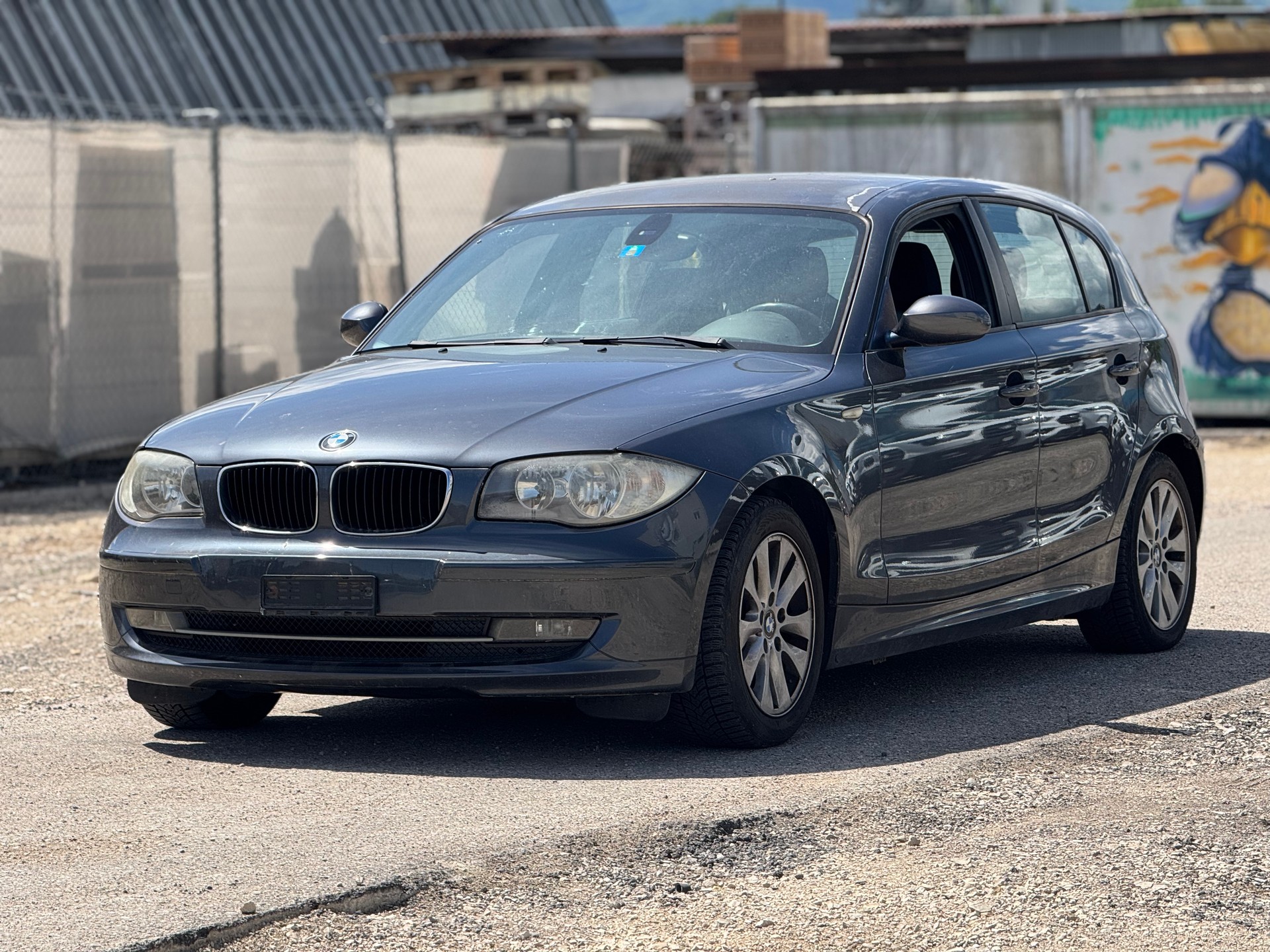 BMW 116i Access-image-0