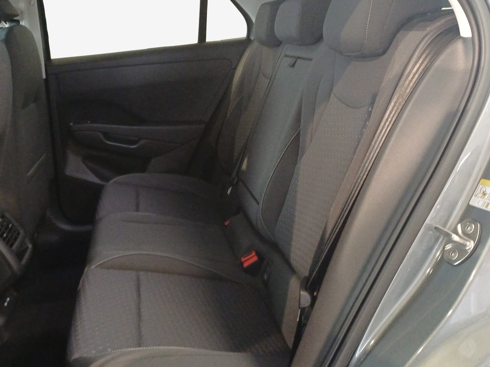 VW T-Roc 1.5 eTSI mHEV Life DSG-image-11